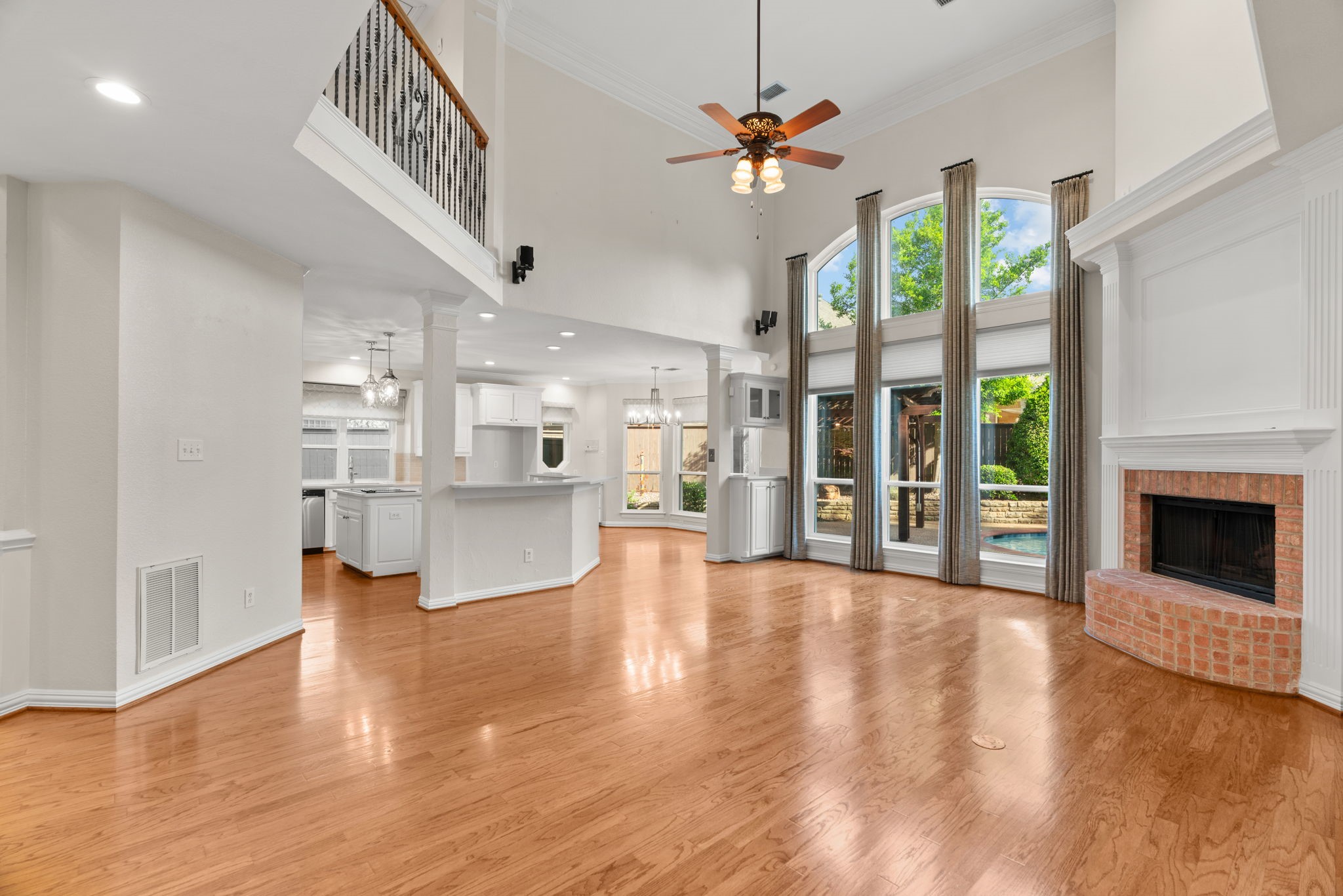 210 Highland Oaks Circle