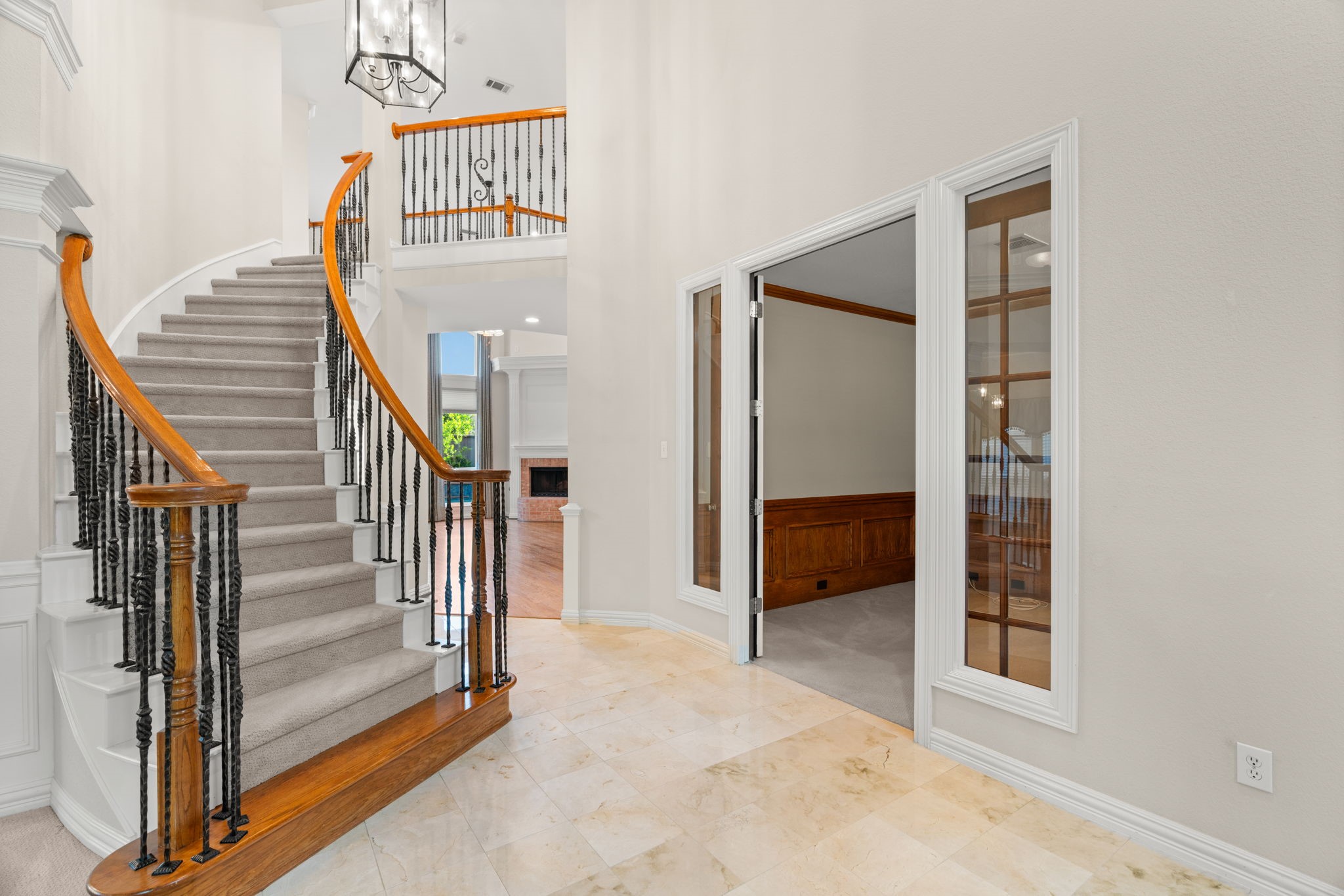 210 Highland Oaks Circle