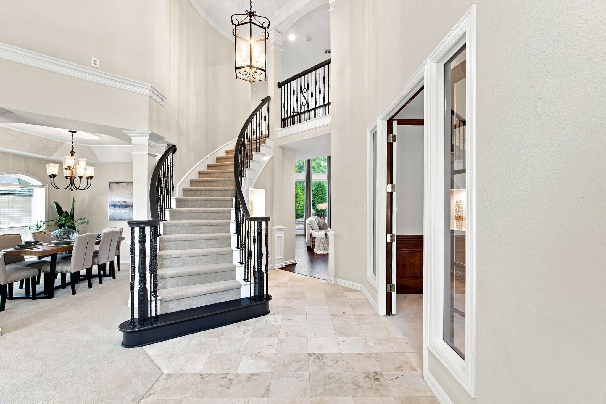 210 Highland Oaks Circle