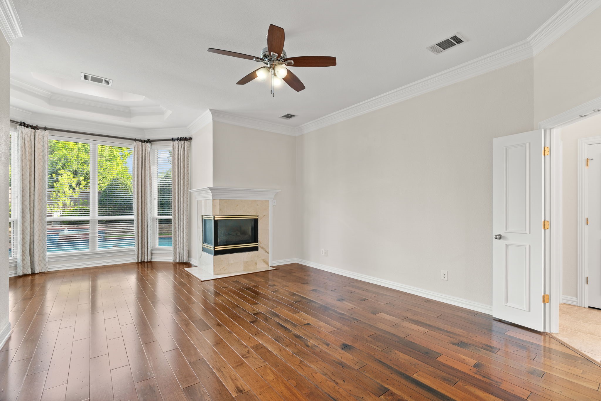 210 Highland Oaks Circle