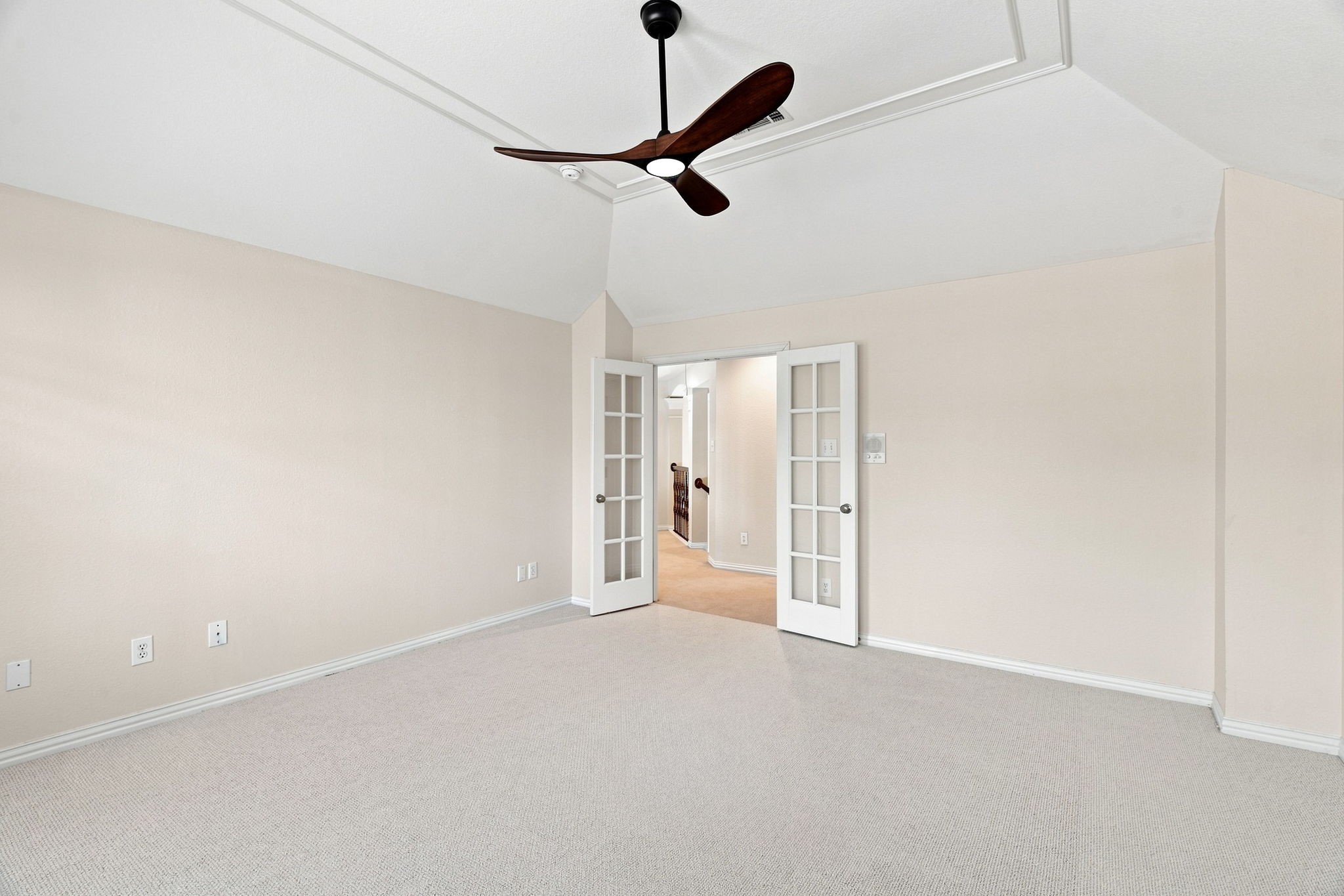 210 Highland Oaks Circle