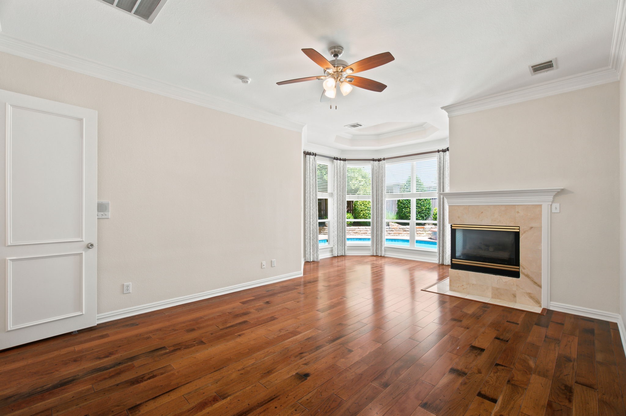 210 Highland Oaks Circle