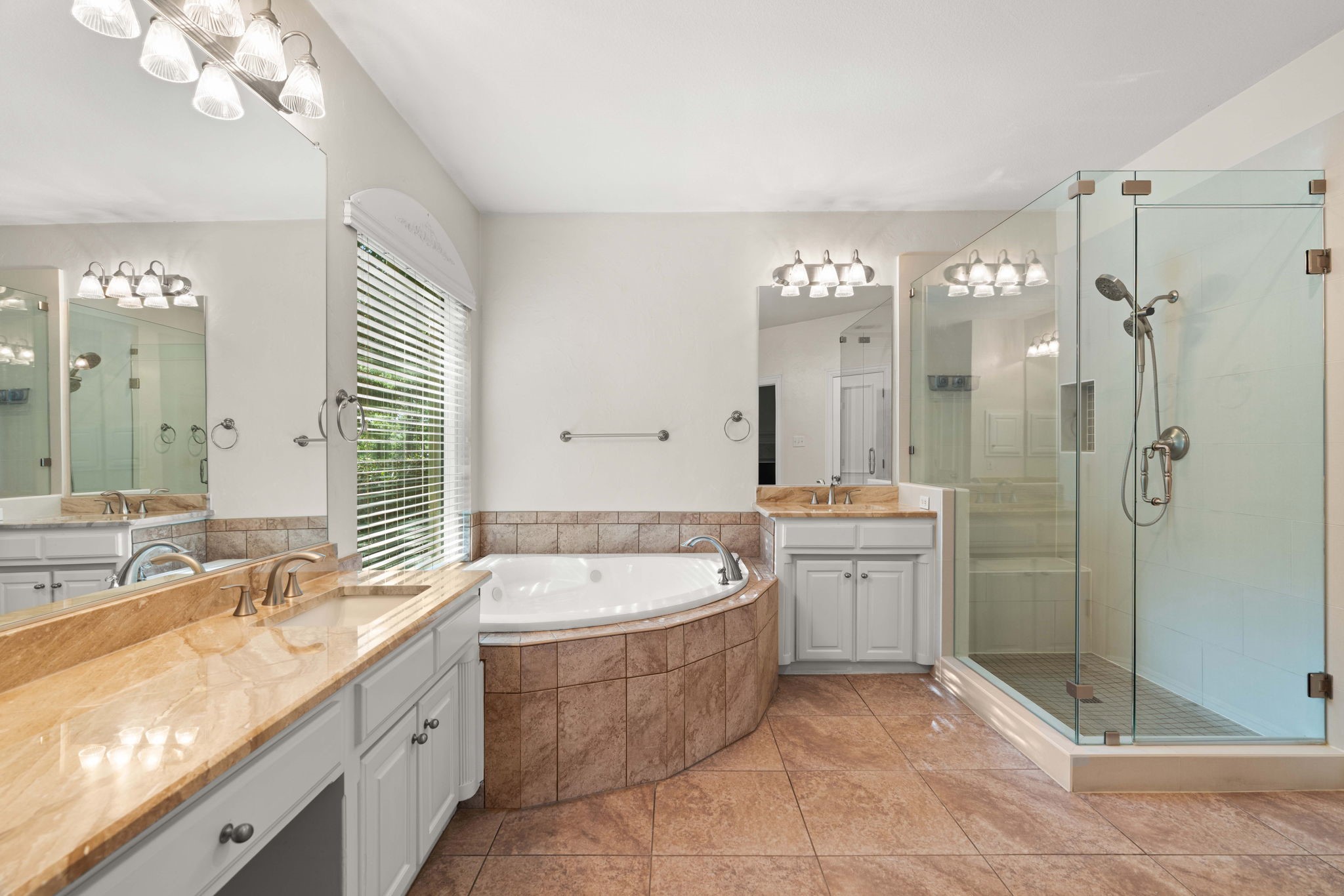 210 Highland Oaks Circle