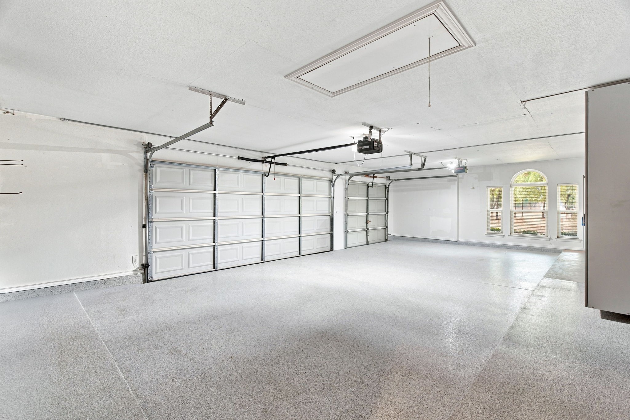 210 Highland Oaks Circle