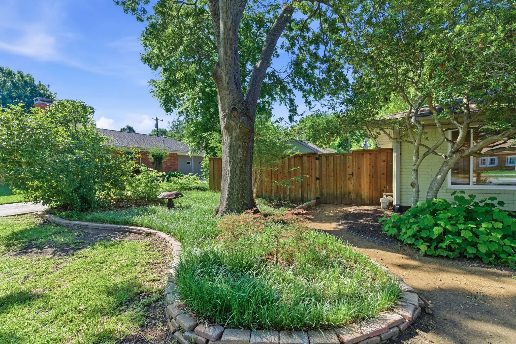 611 Magnolia Street
