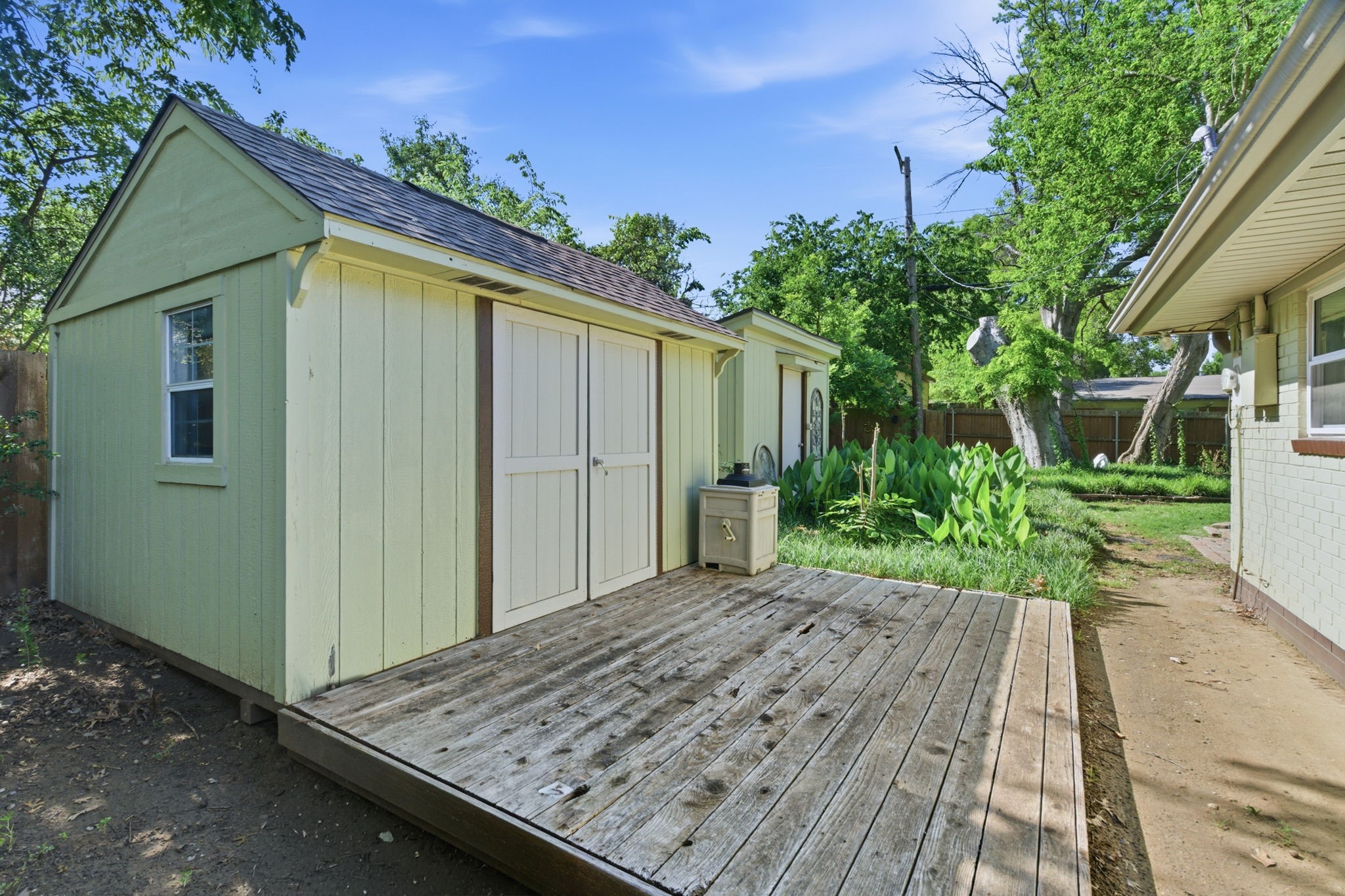 611 Magnolia Street