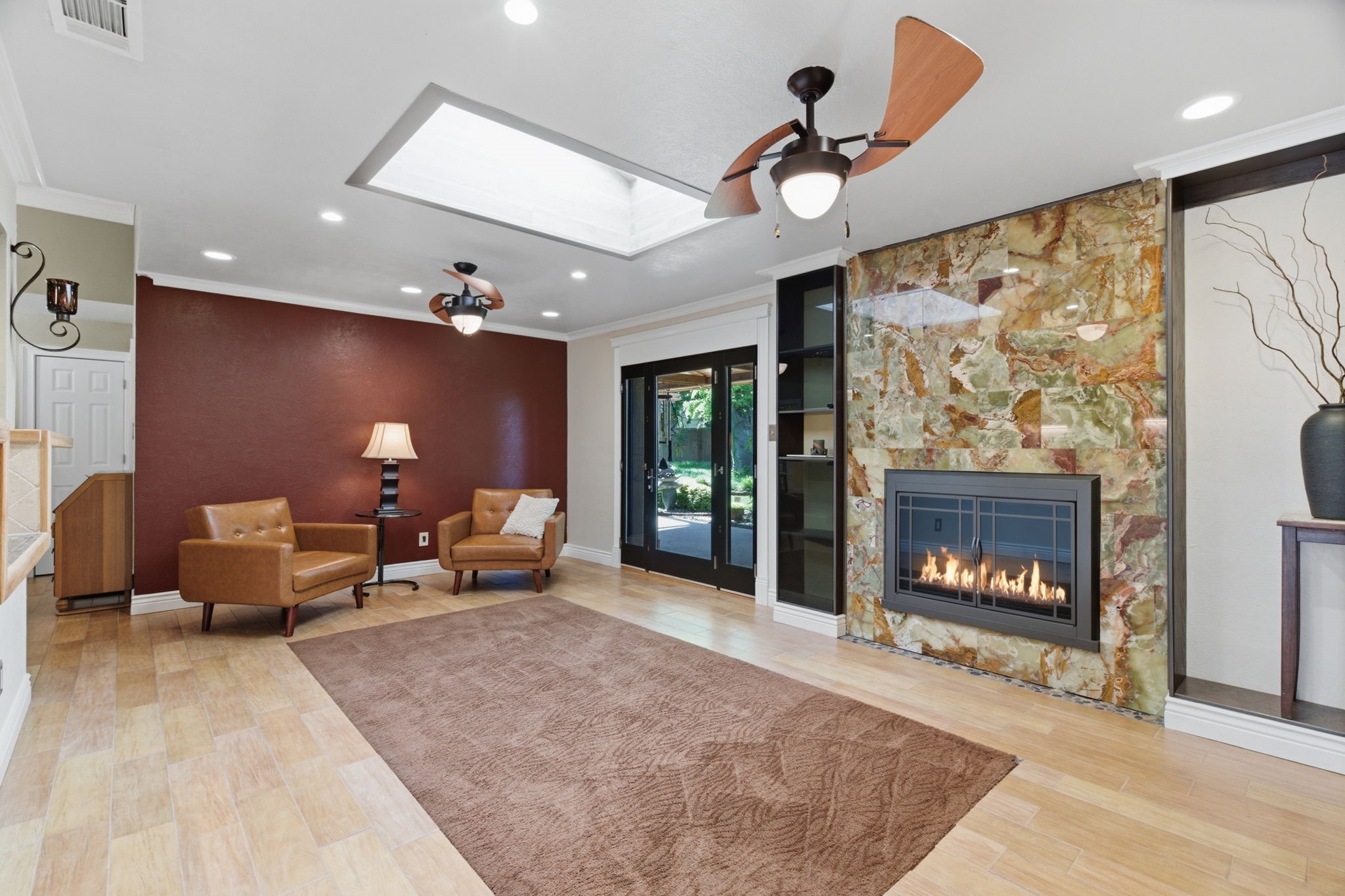 611 Magnolia Street