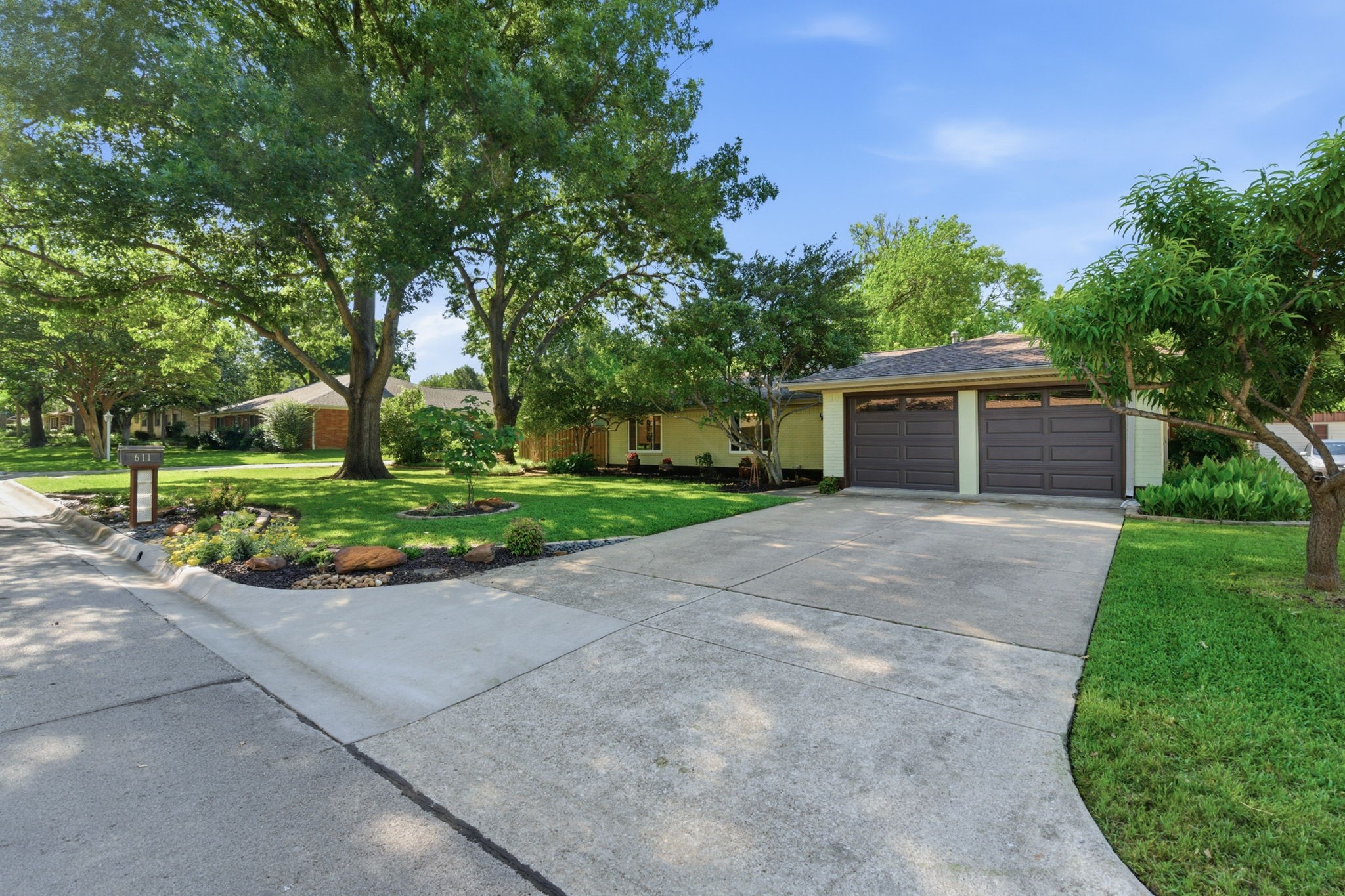 611 Magnolia Street