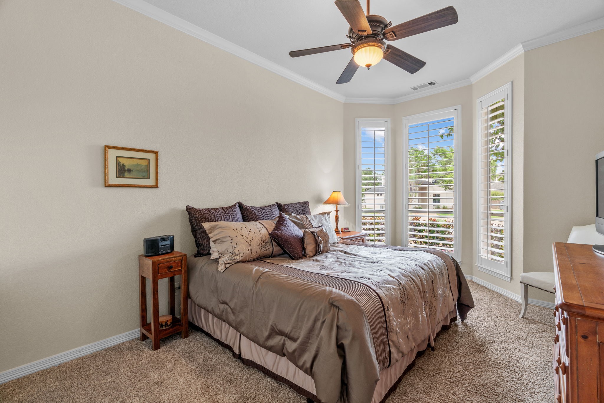 1203 Earlston Court
