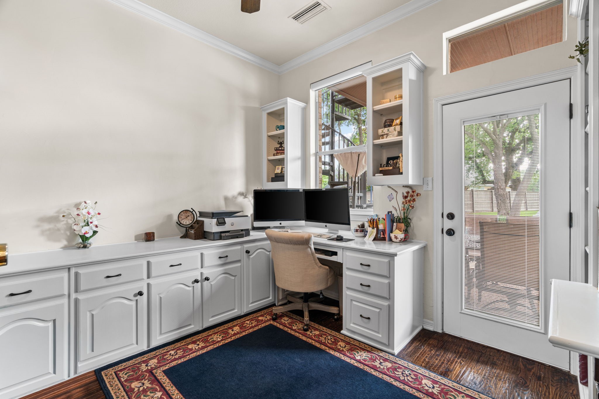 1203 Earlston Court
