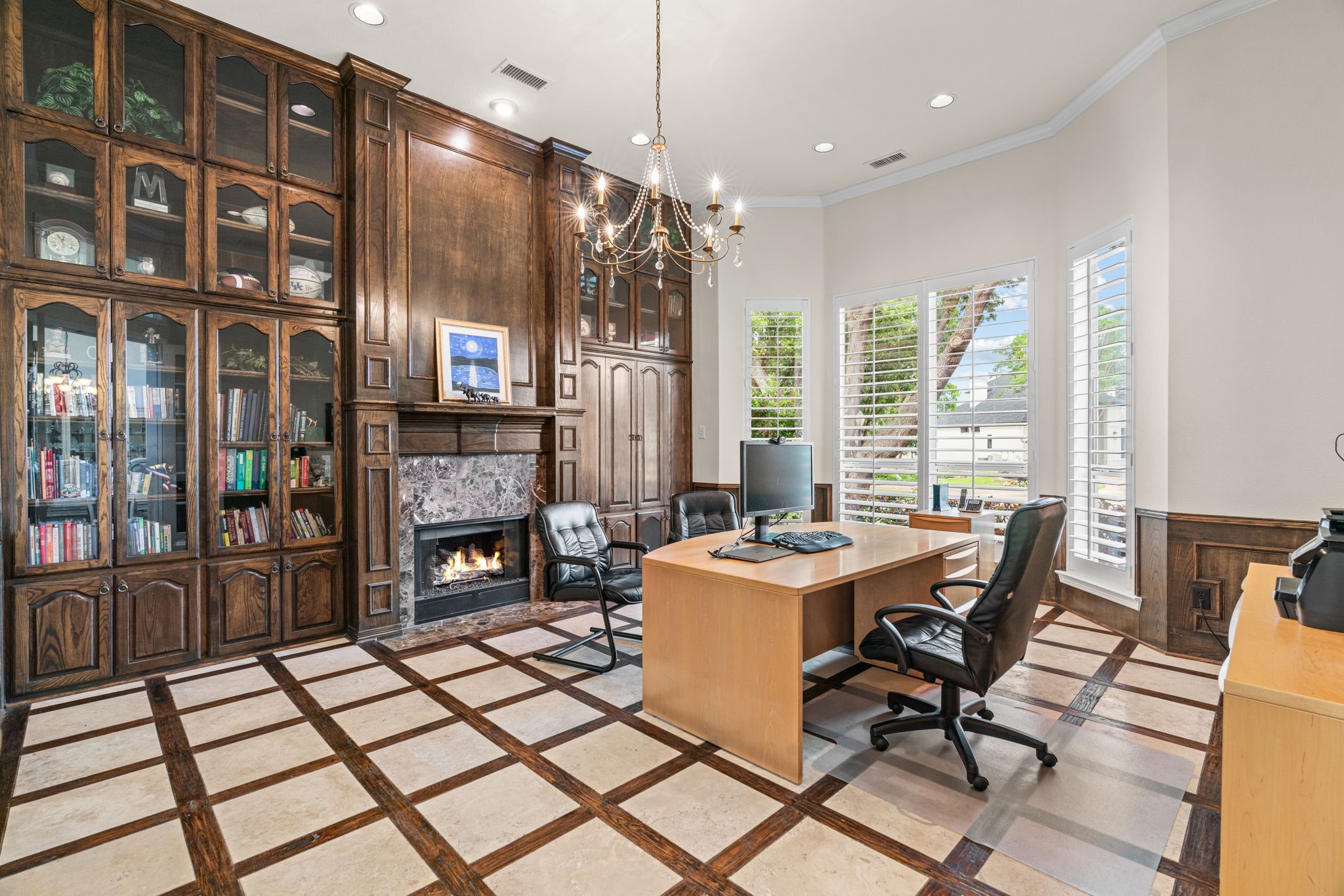 1203 Earlston Court