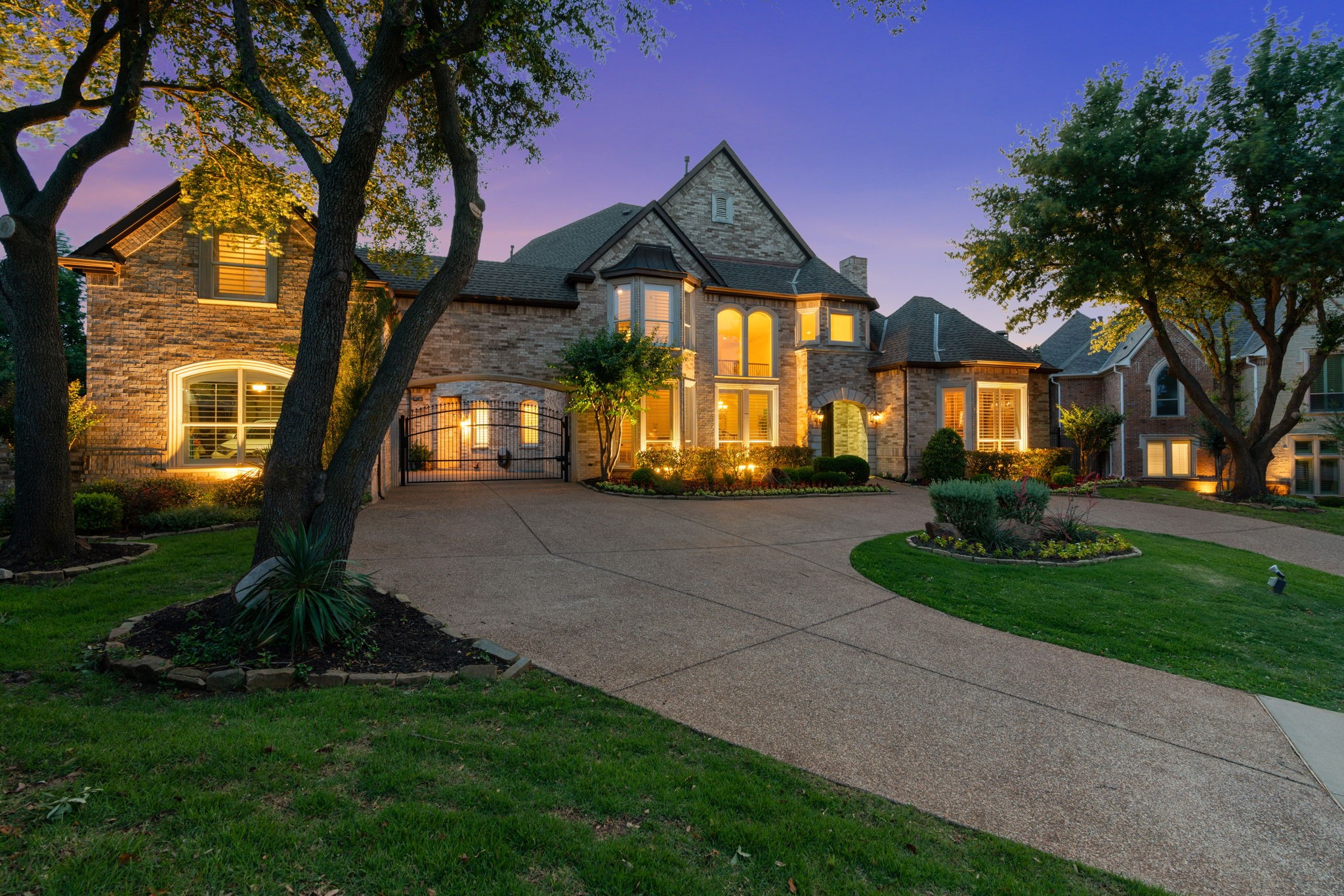 1203 Earlston Court