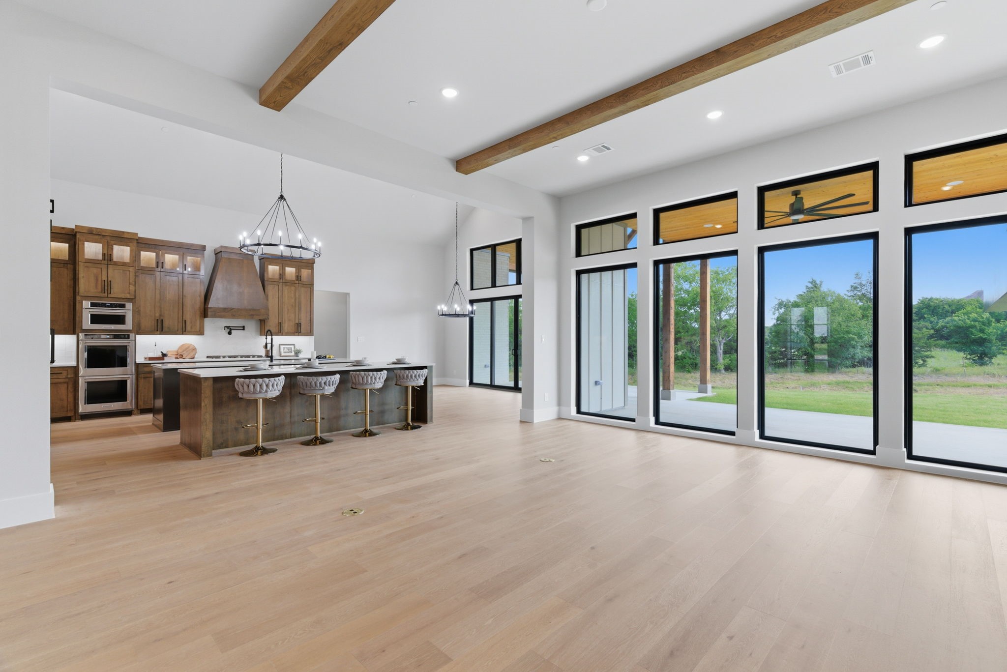 2608 Southbay Circle
