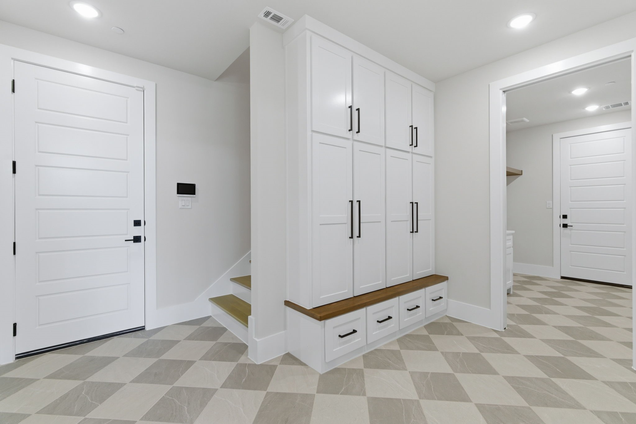 2608 Southbay Circle