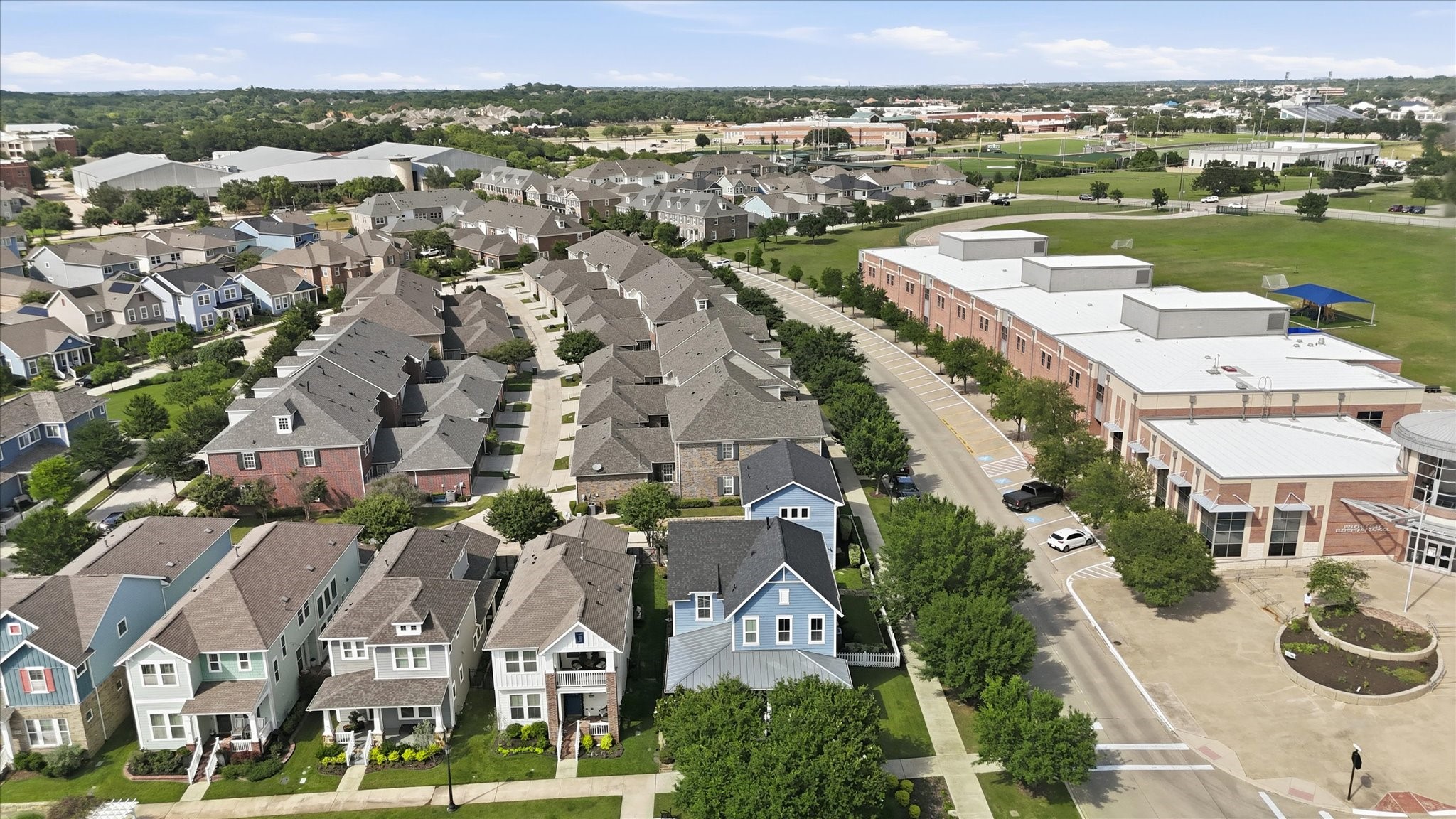 6000 Monterey Mews
