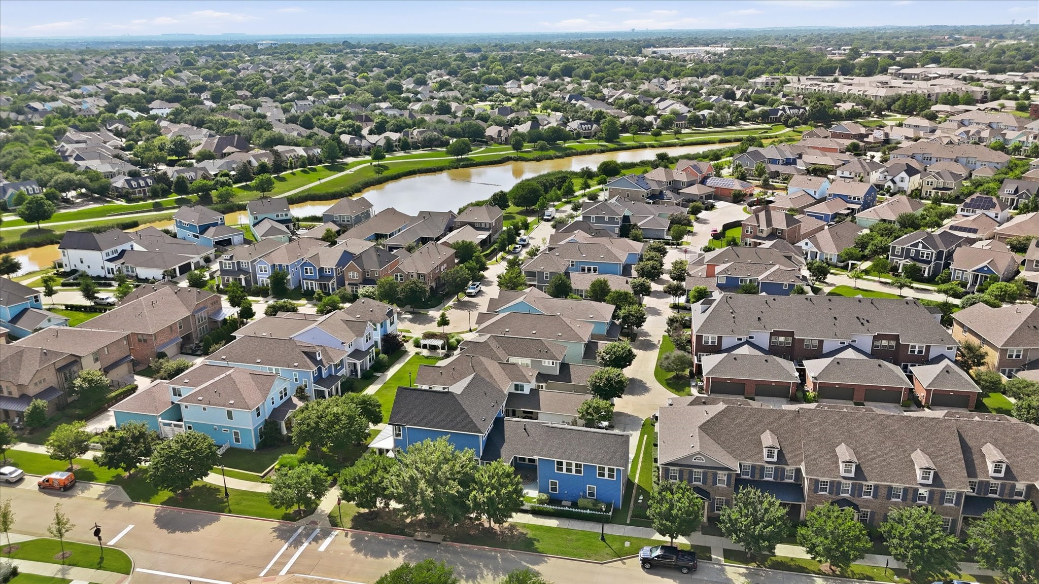 6000 Monterey Mews
