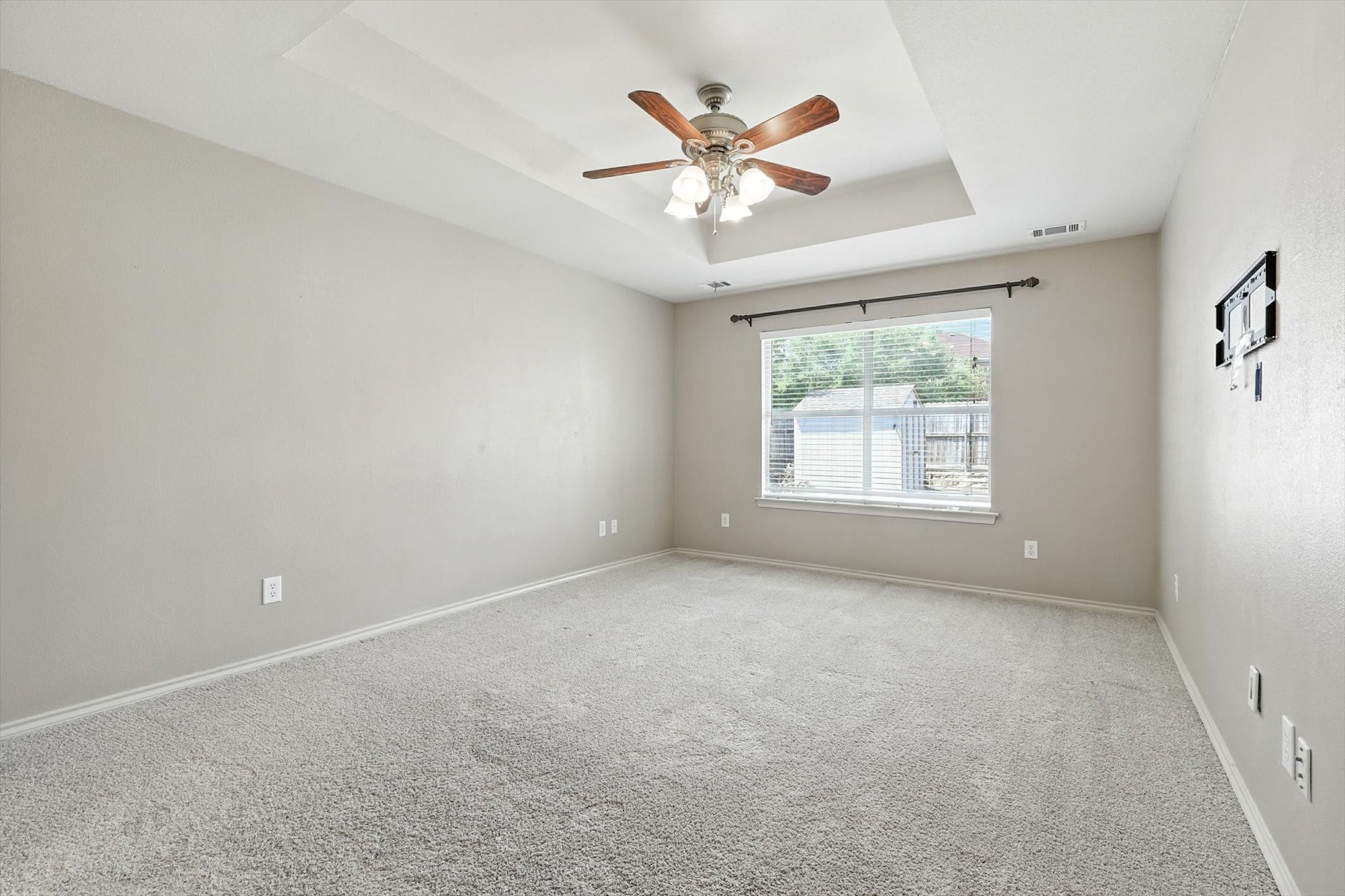 6012 Parkplace Drive