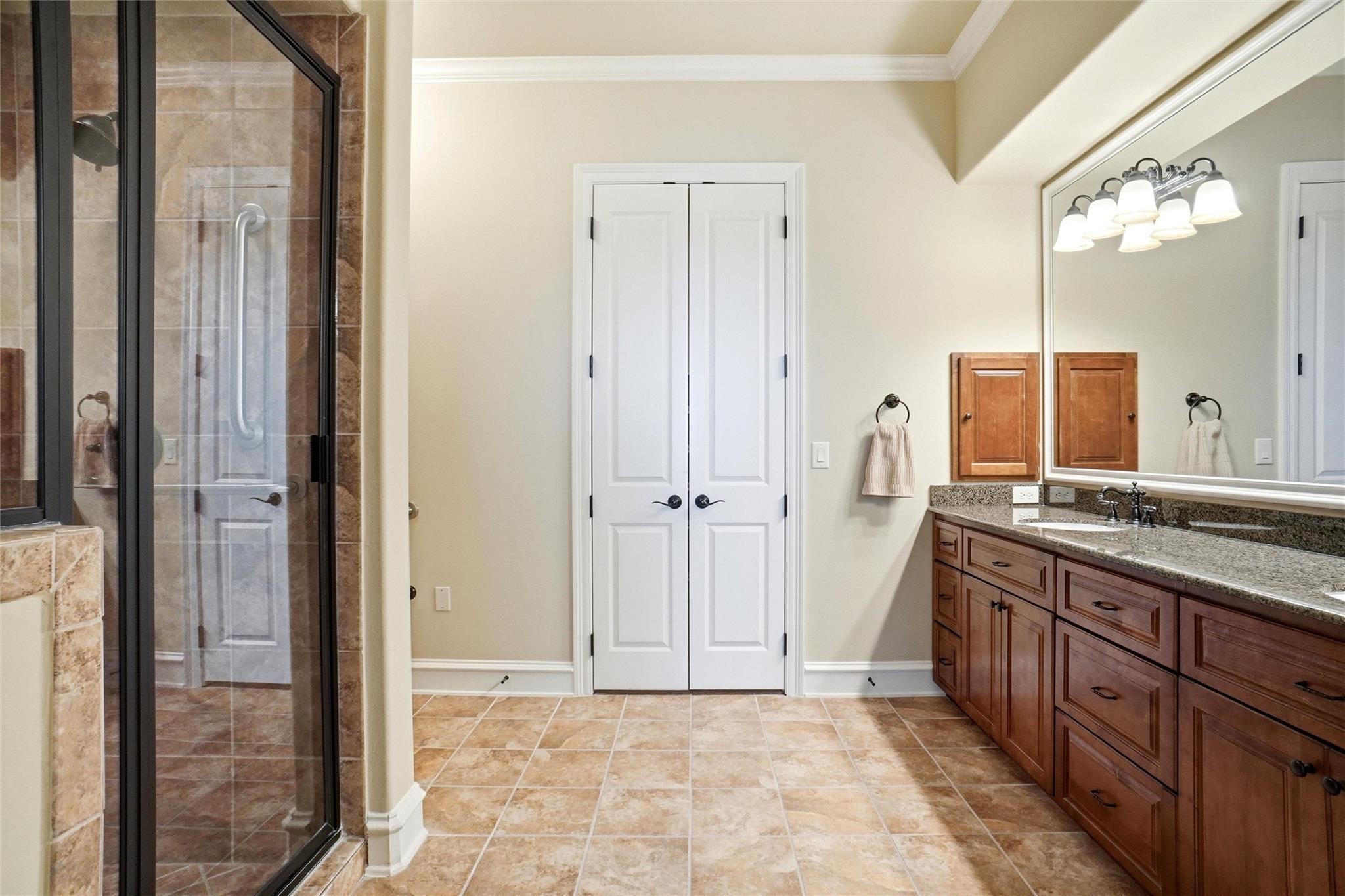 301 Watermere Drive 414