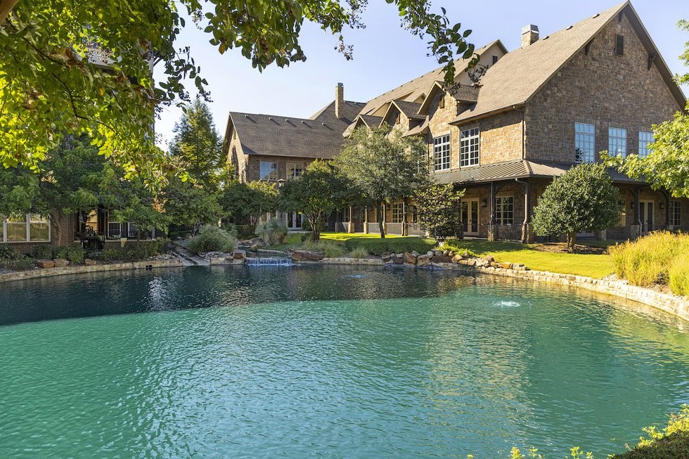 301 Watermere Drive 414