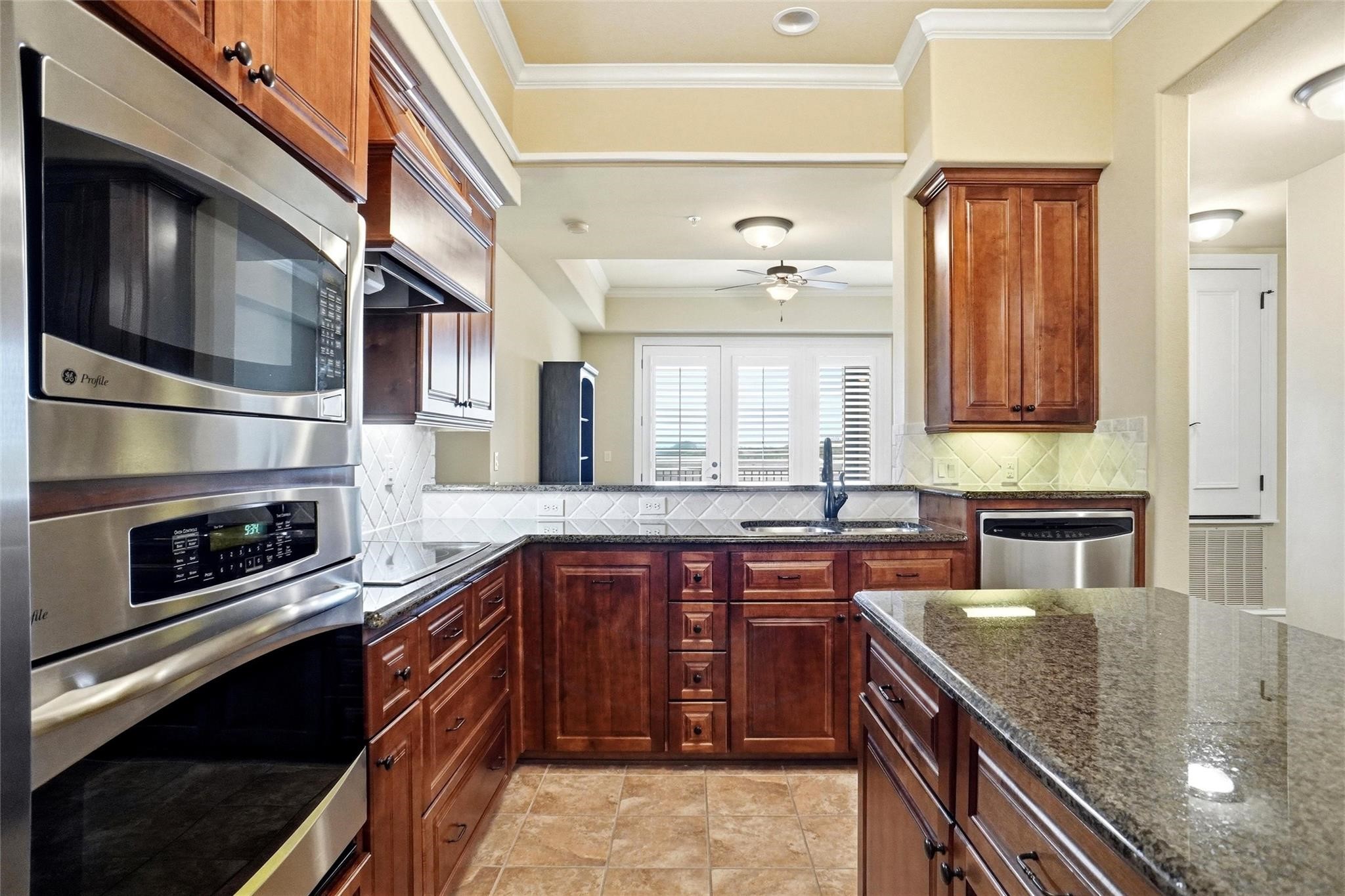 301 Watermere Drive 414