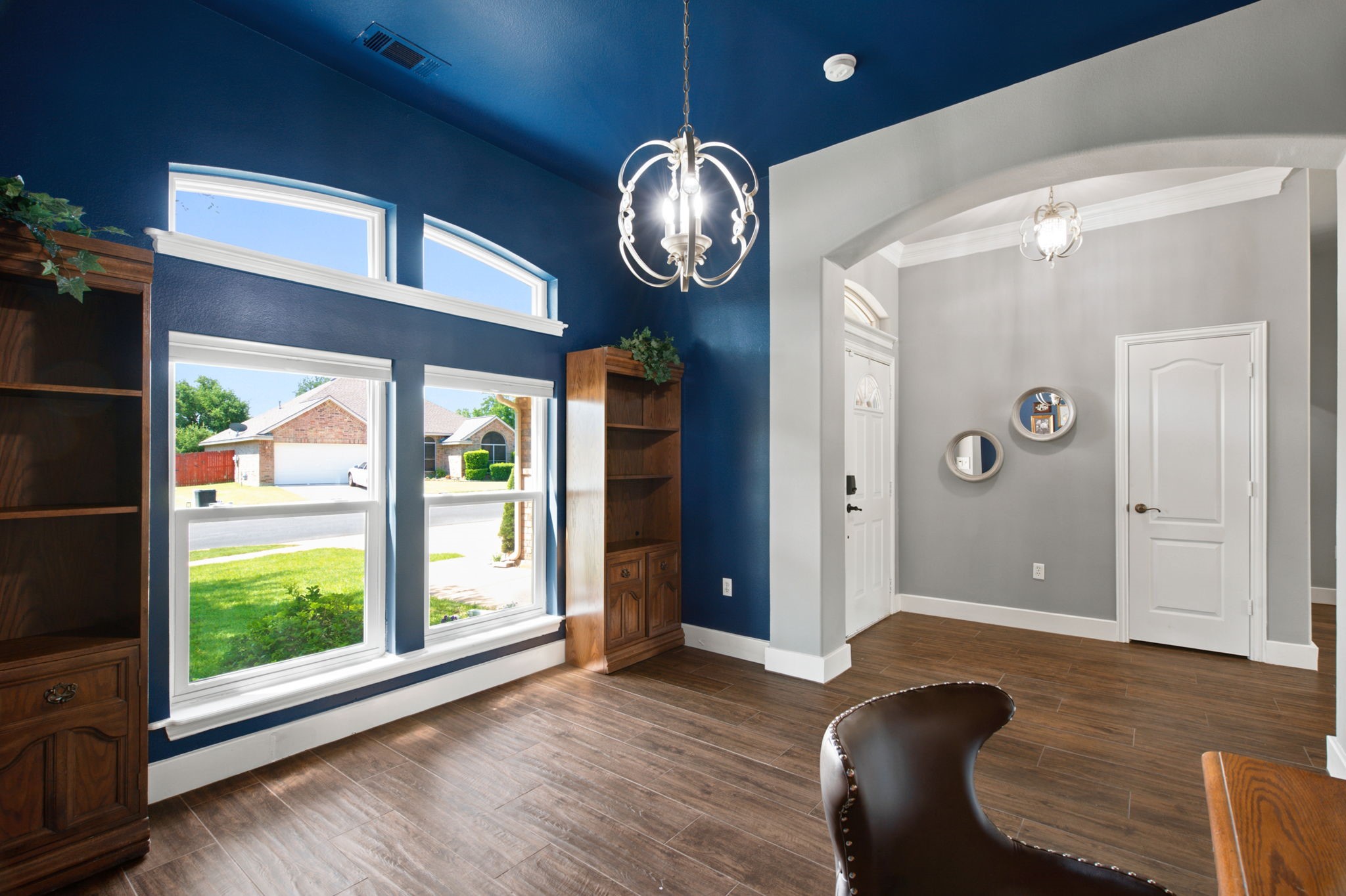 8305 Crystal Lane