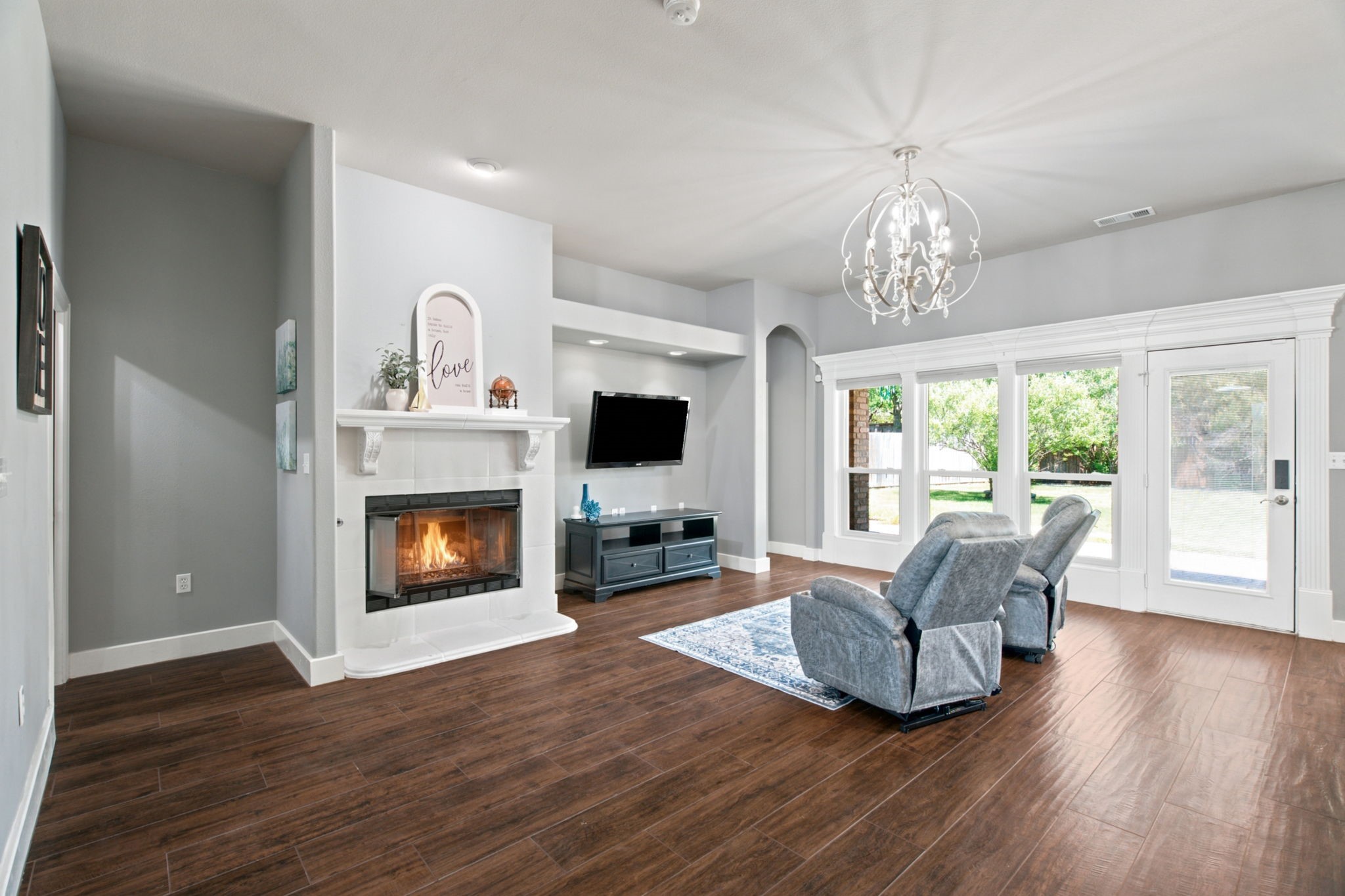 8305 Crystal Lane