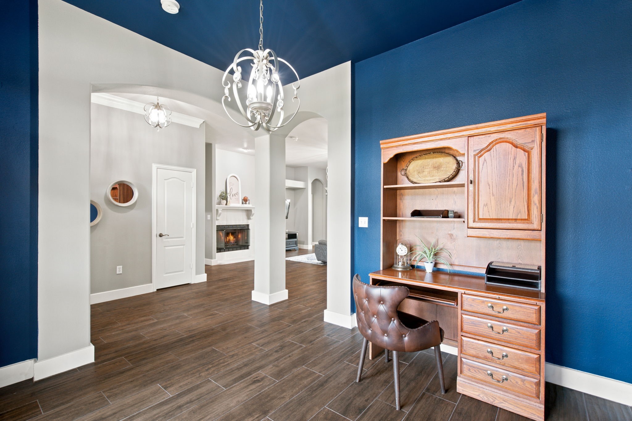 8305 Crystal Lane