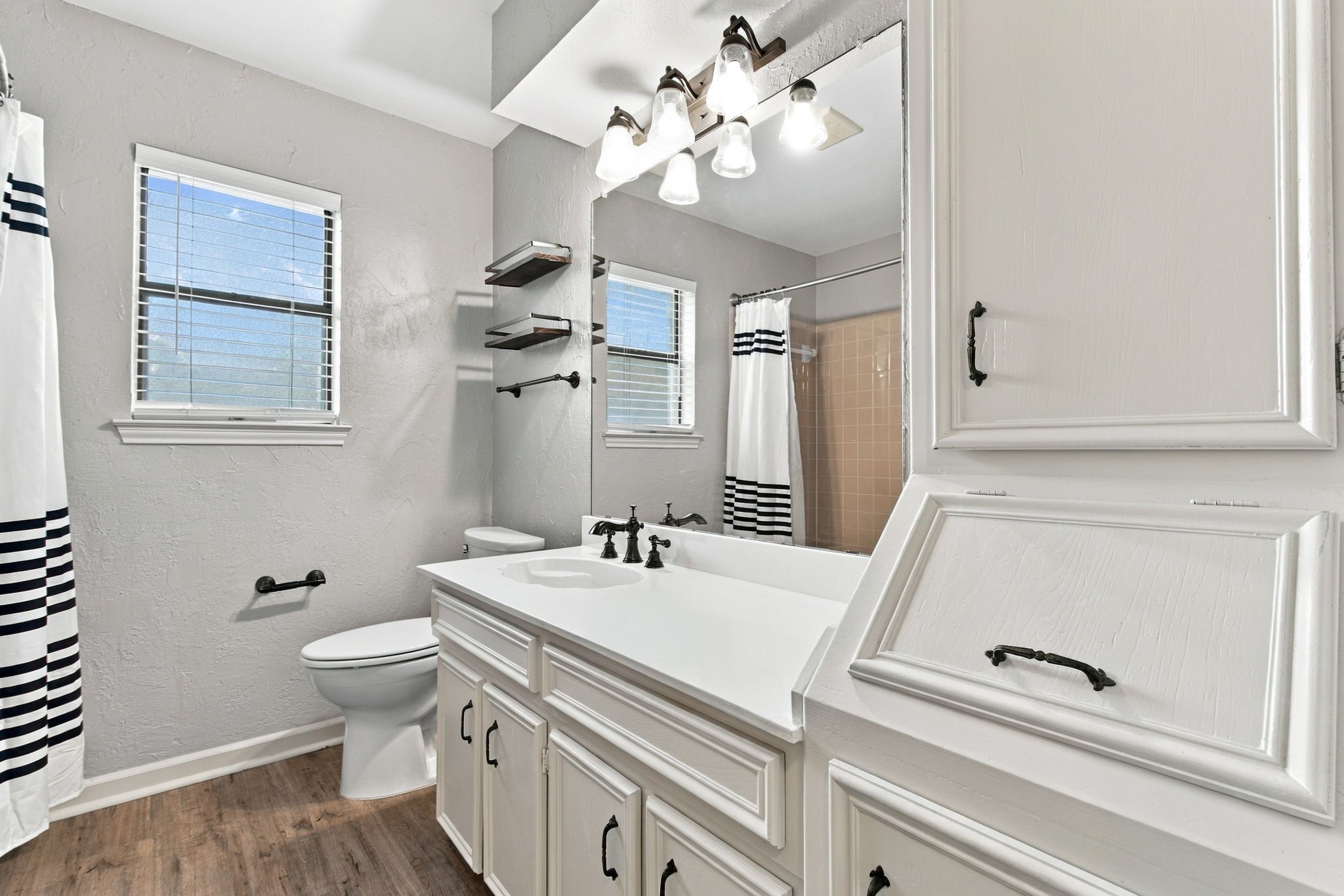 2311 Bluebird Court