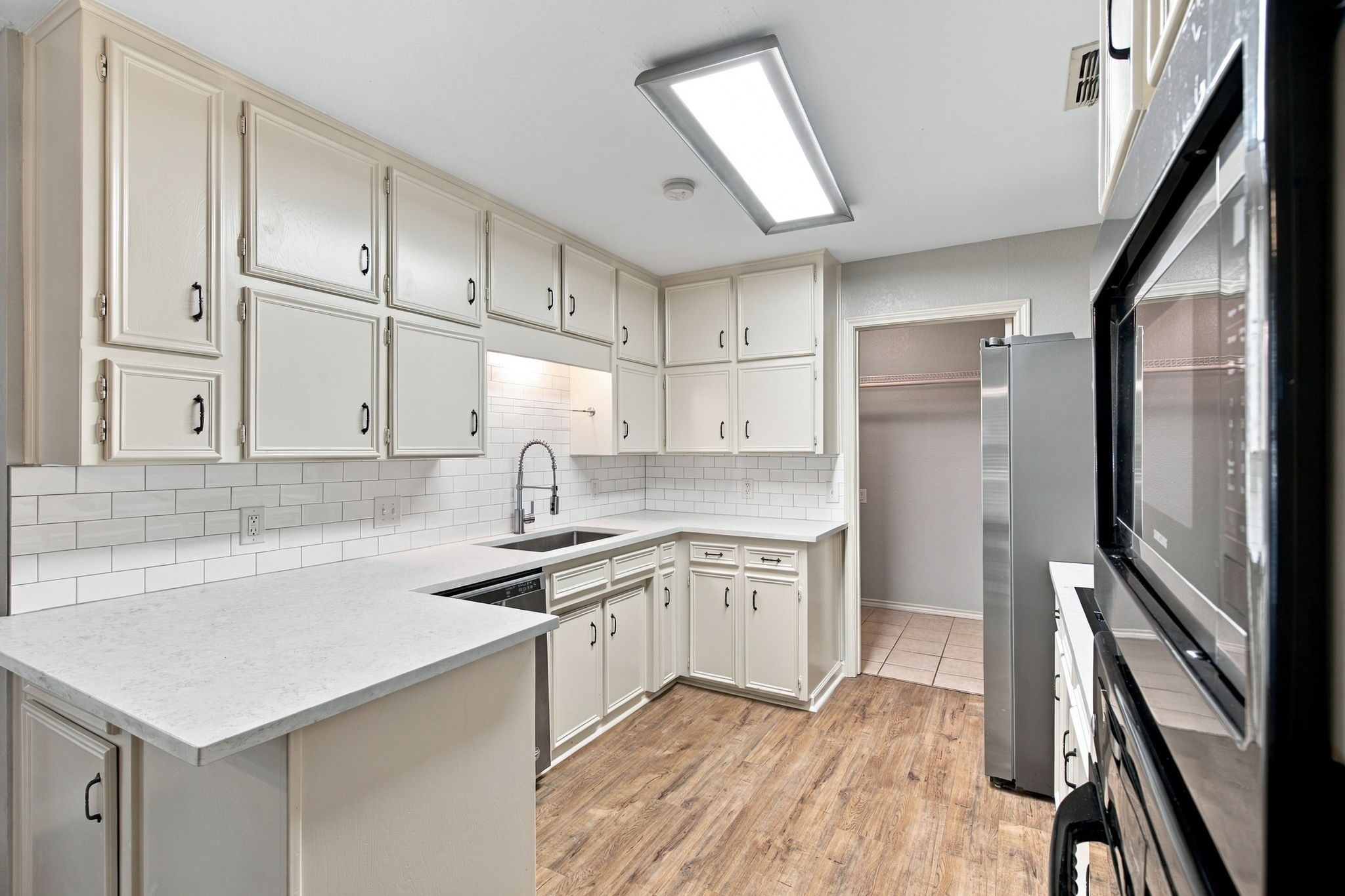 2311 Bluebird Court
