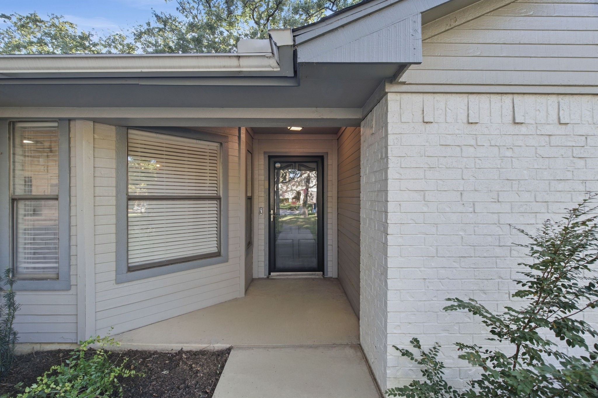 2311 Bluebird Court
