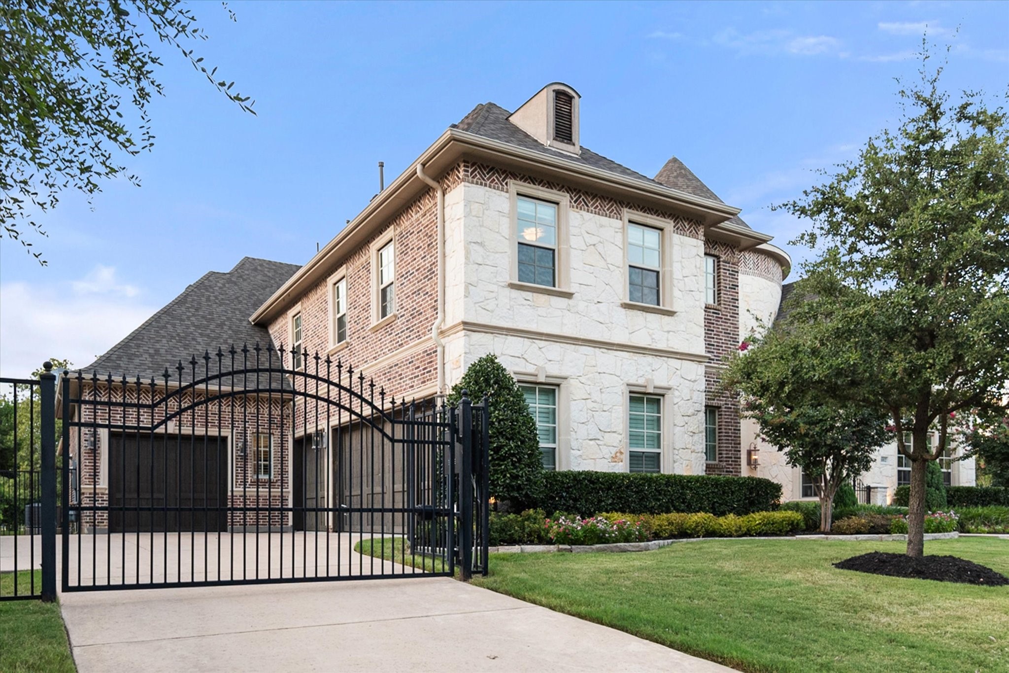 1012 Cool River Drive