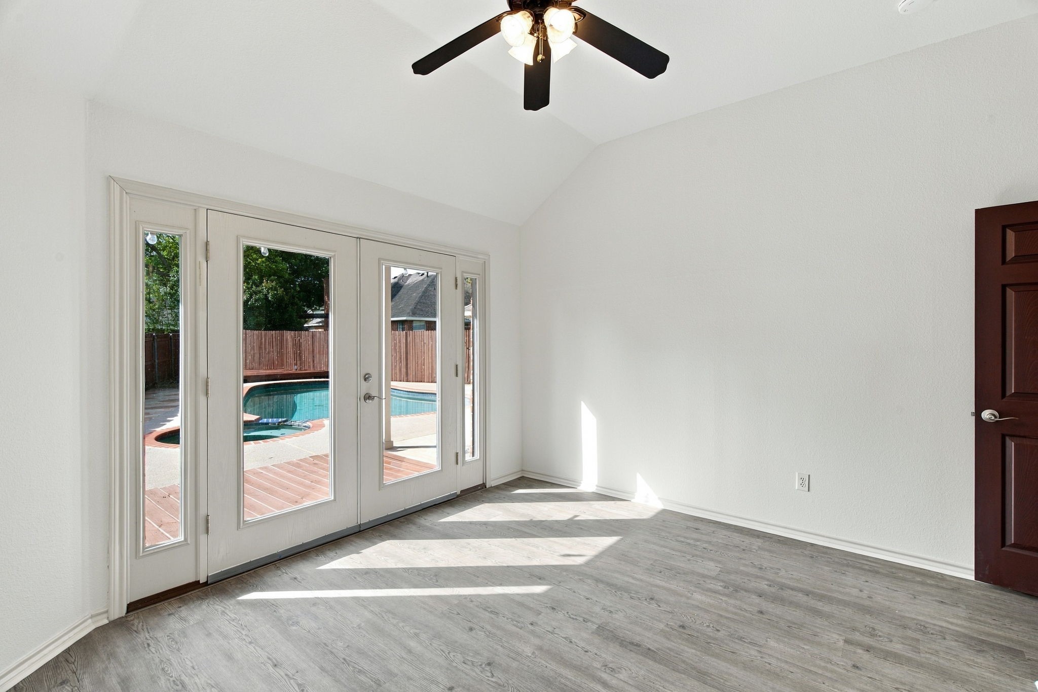 405 Montreal Drive