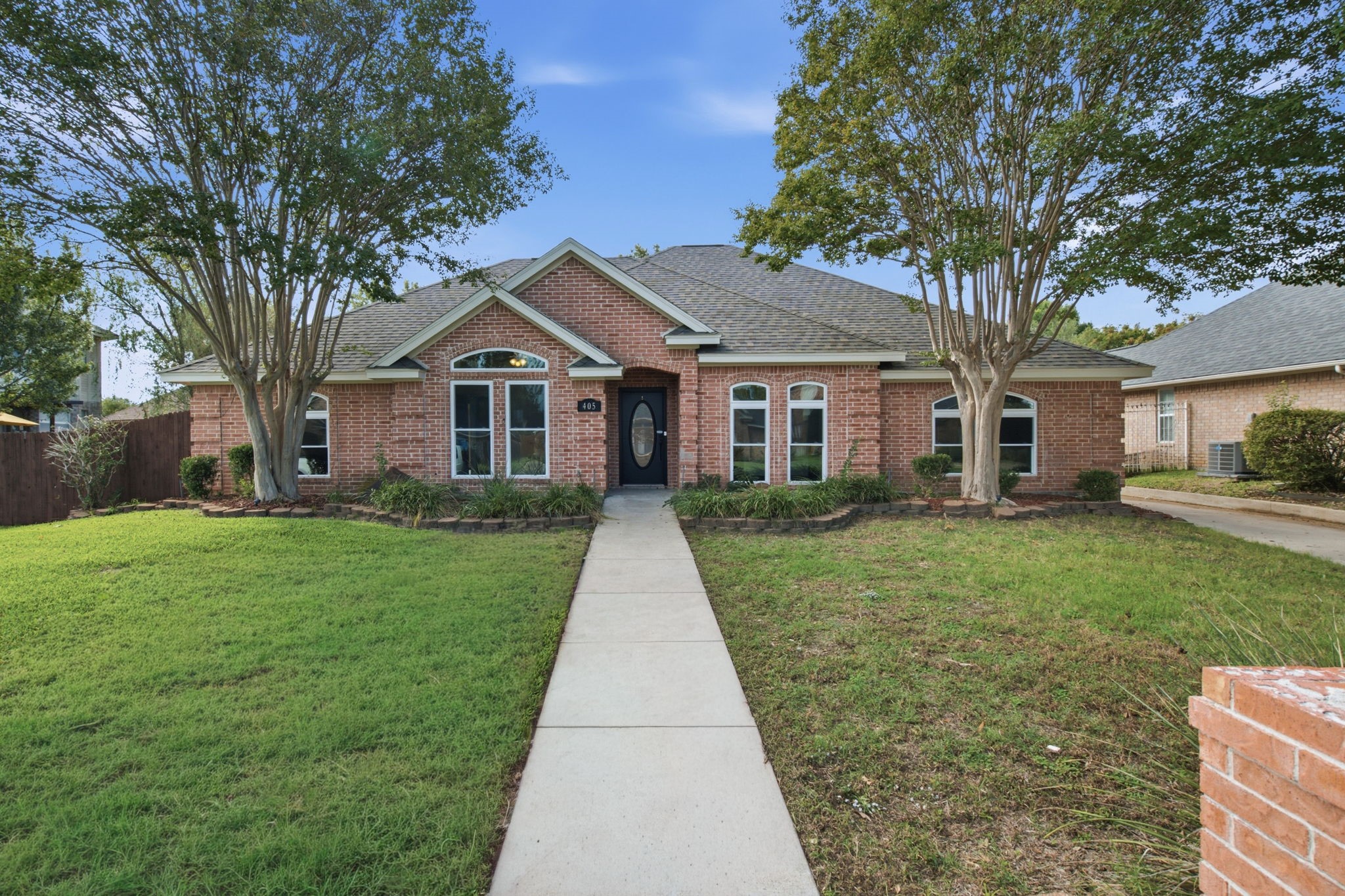 405 Montreal Drive Hurst TX