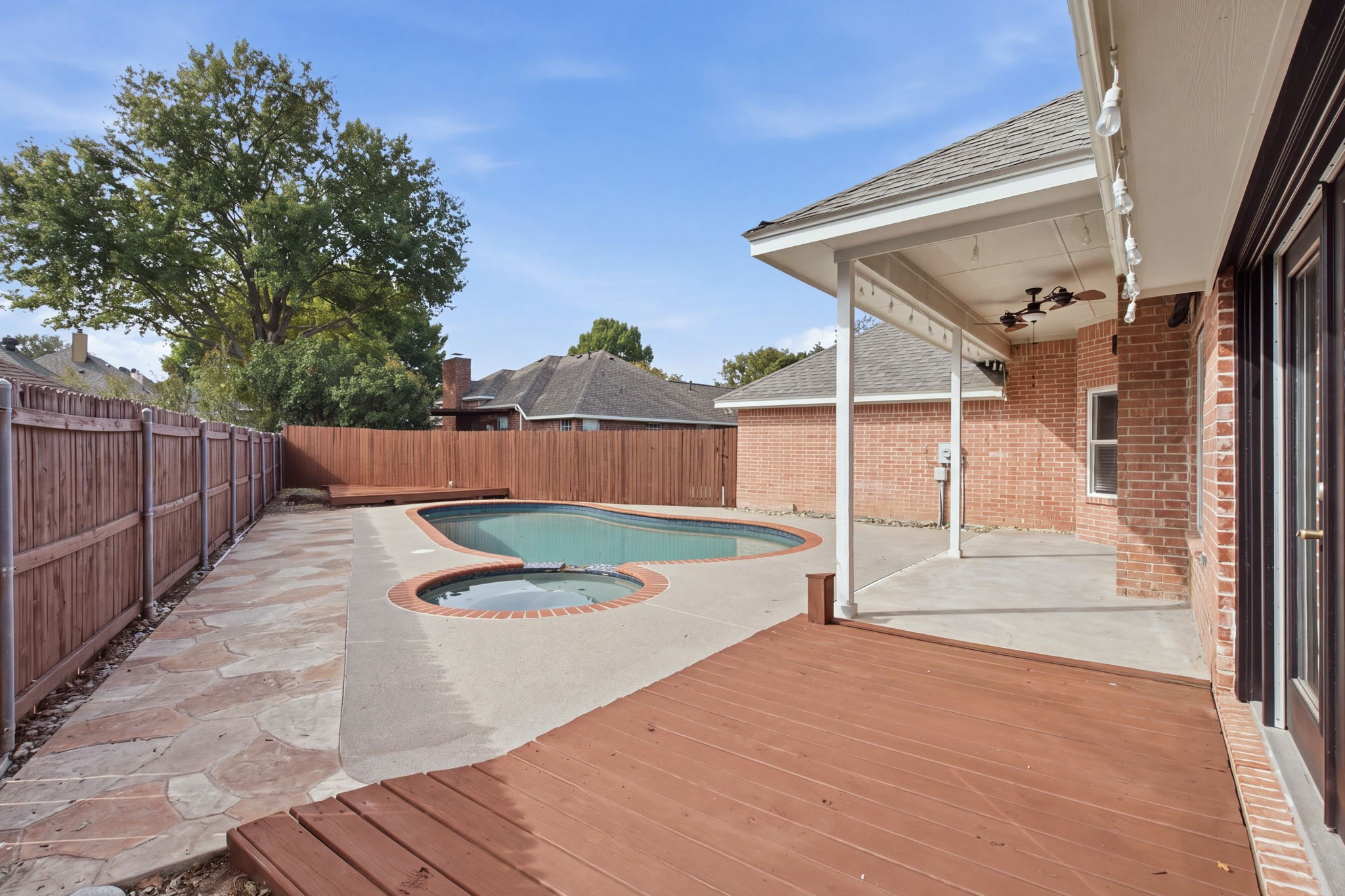 405 Montreal Drive