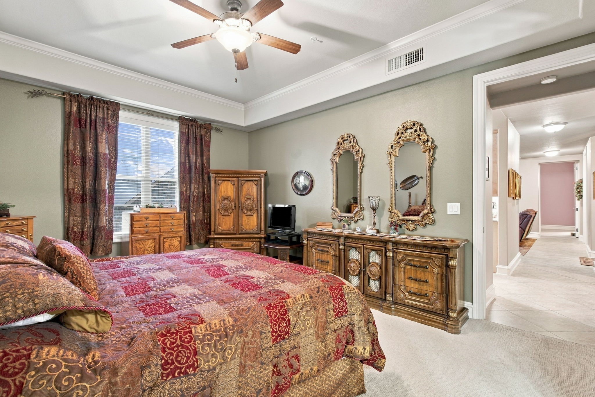 301 Watermere Drive 319
