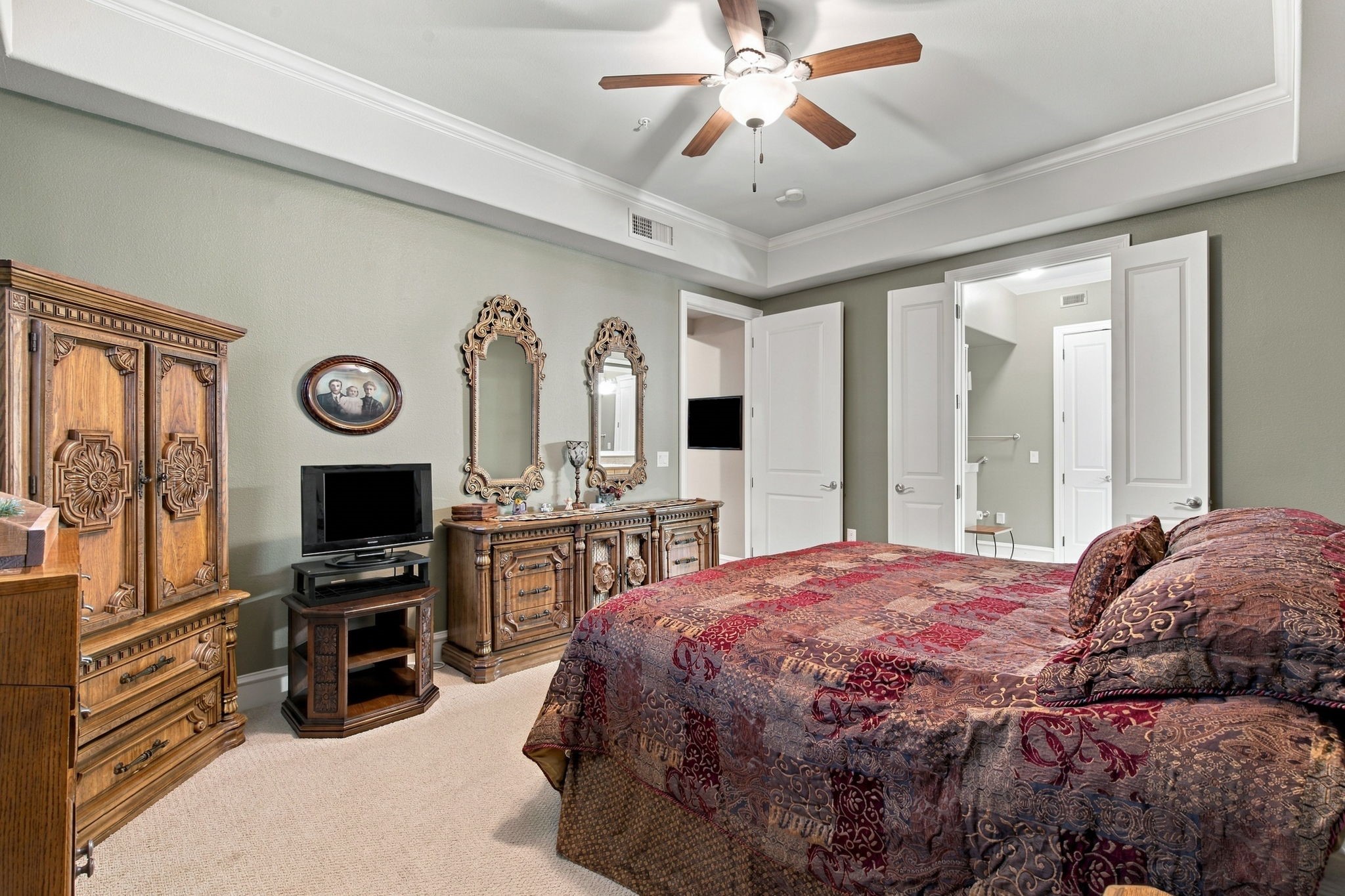 301 Watermere Drive 319