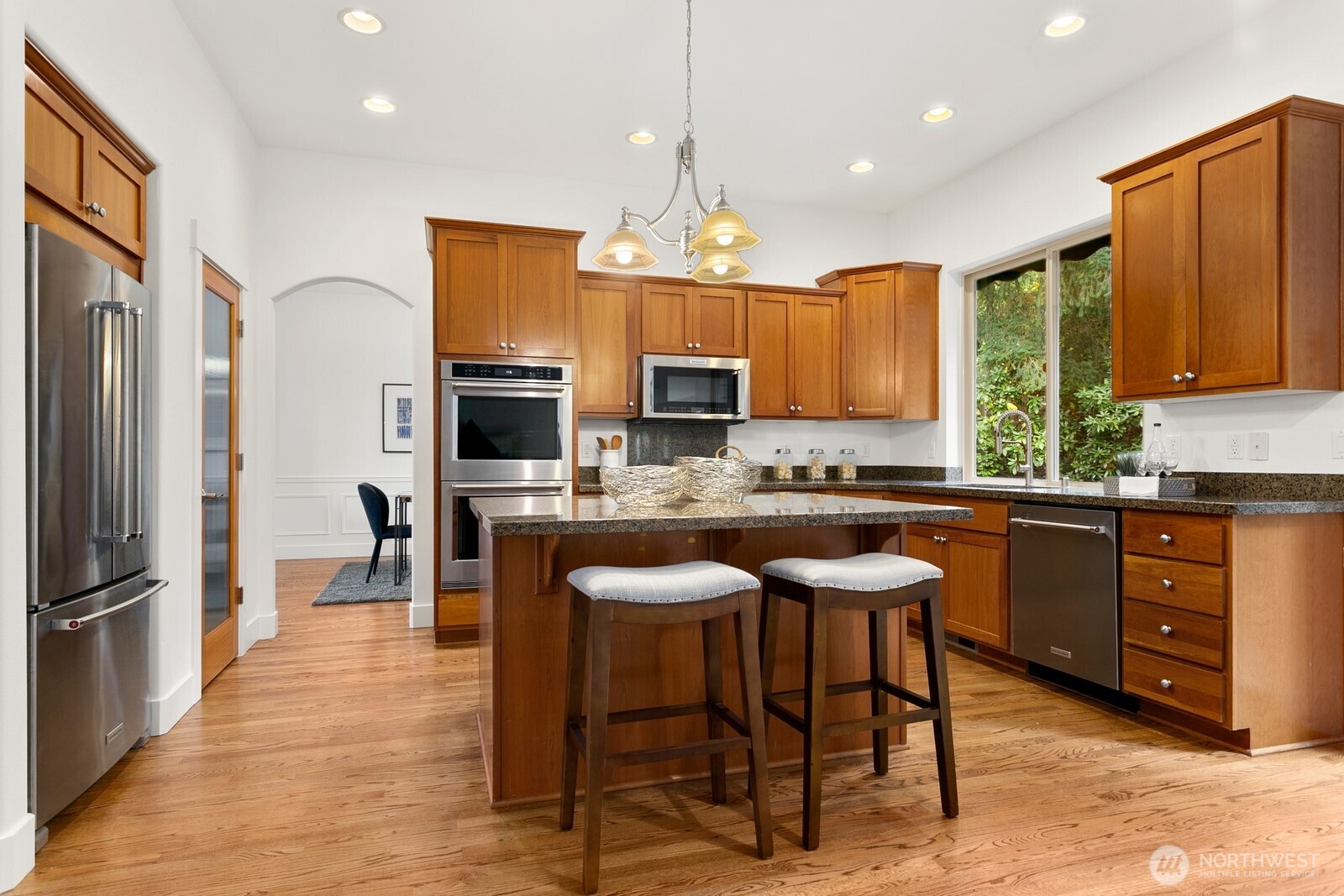 6902 94th Street Ct NW