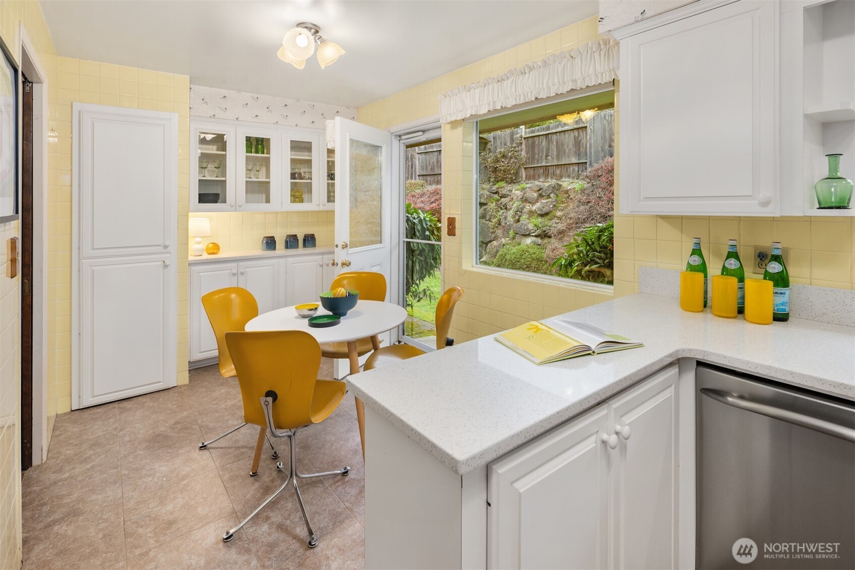 2510 W Armour Street