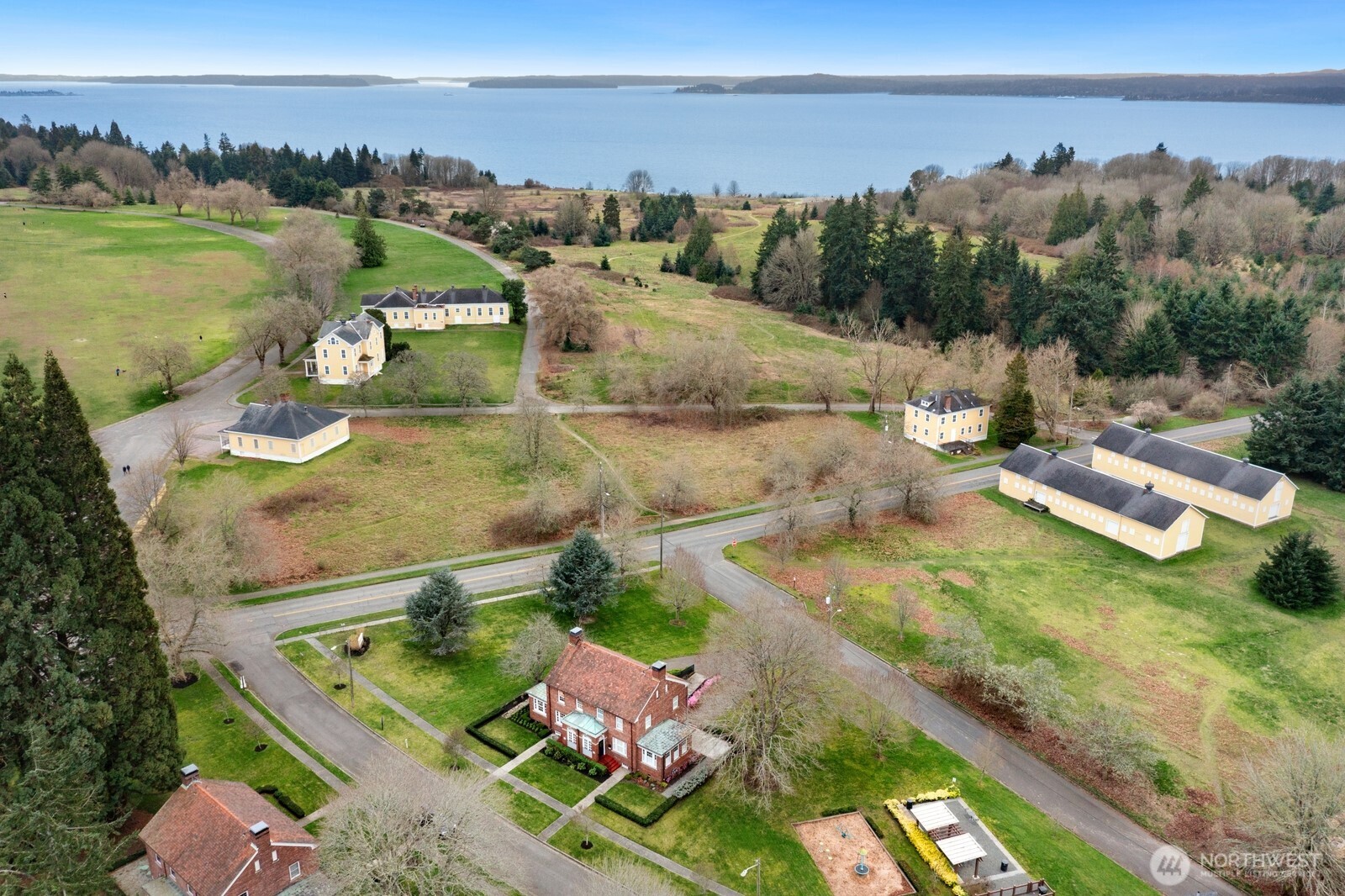 4405 Montana Circle W