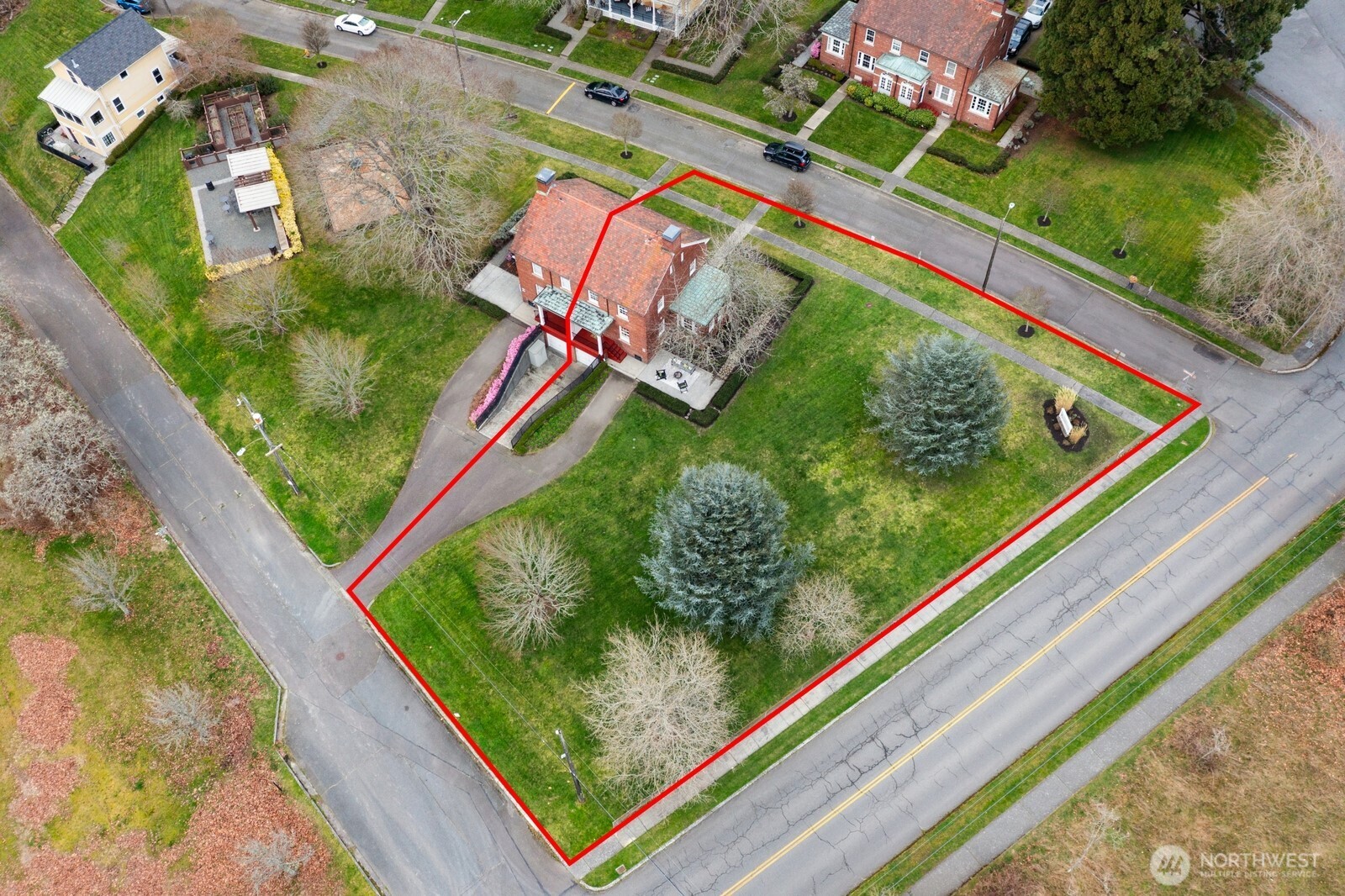 4405 Montana Circle W