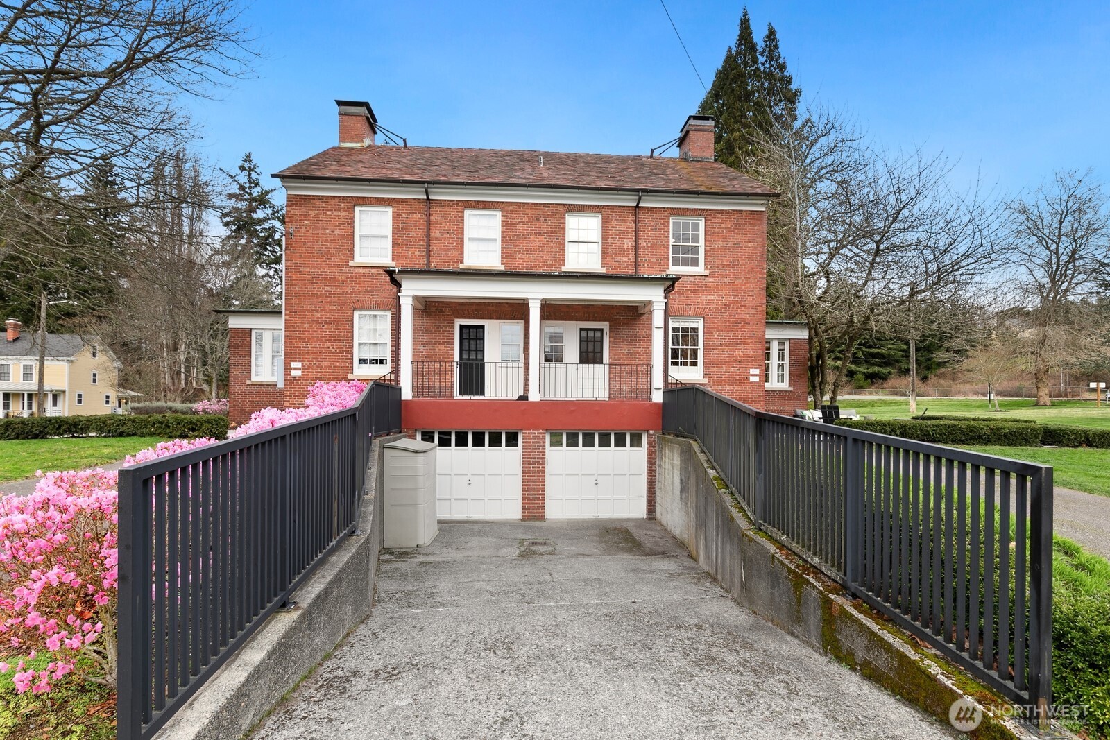 4405 Montana Circle W