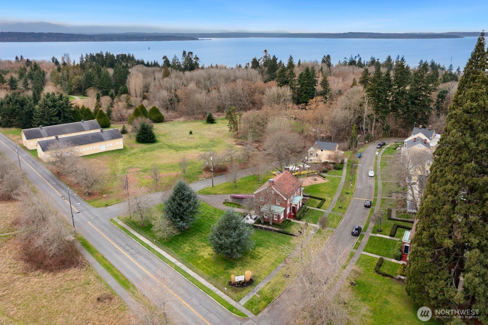 4405 Montana Circle W