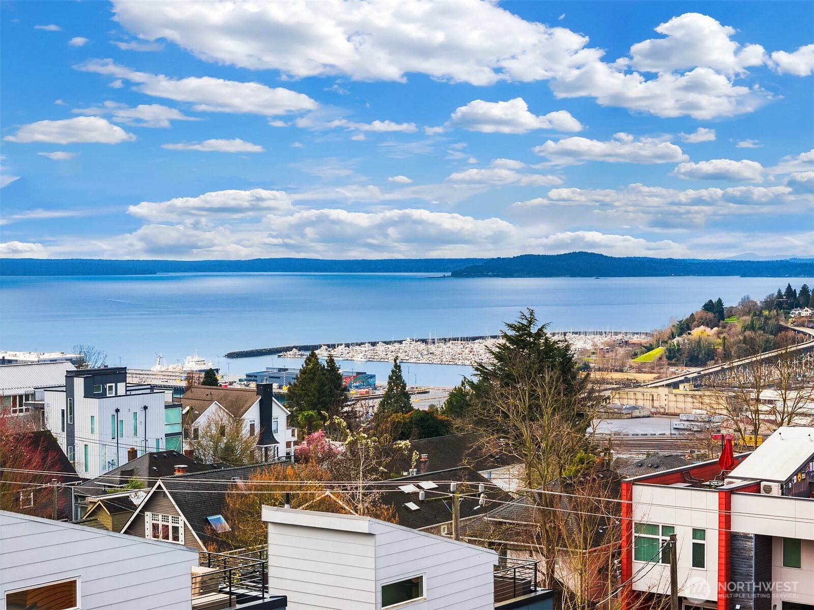 927 W McGraw Street Unit: 37