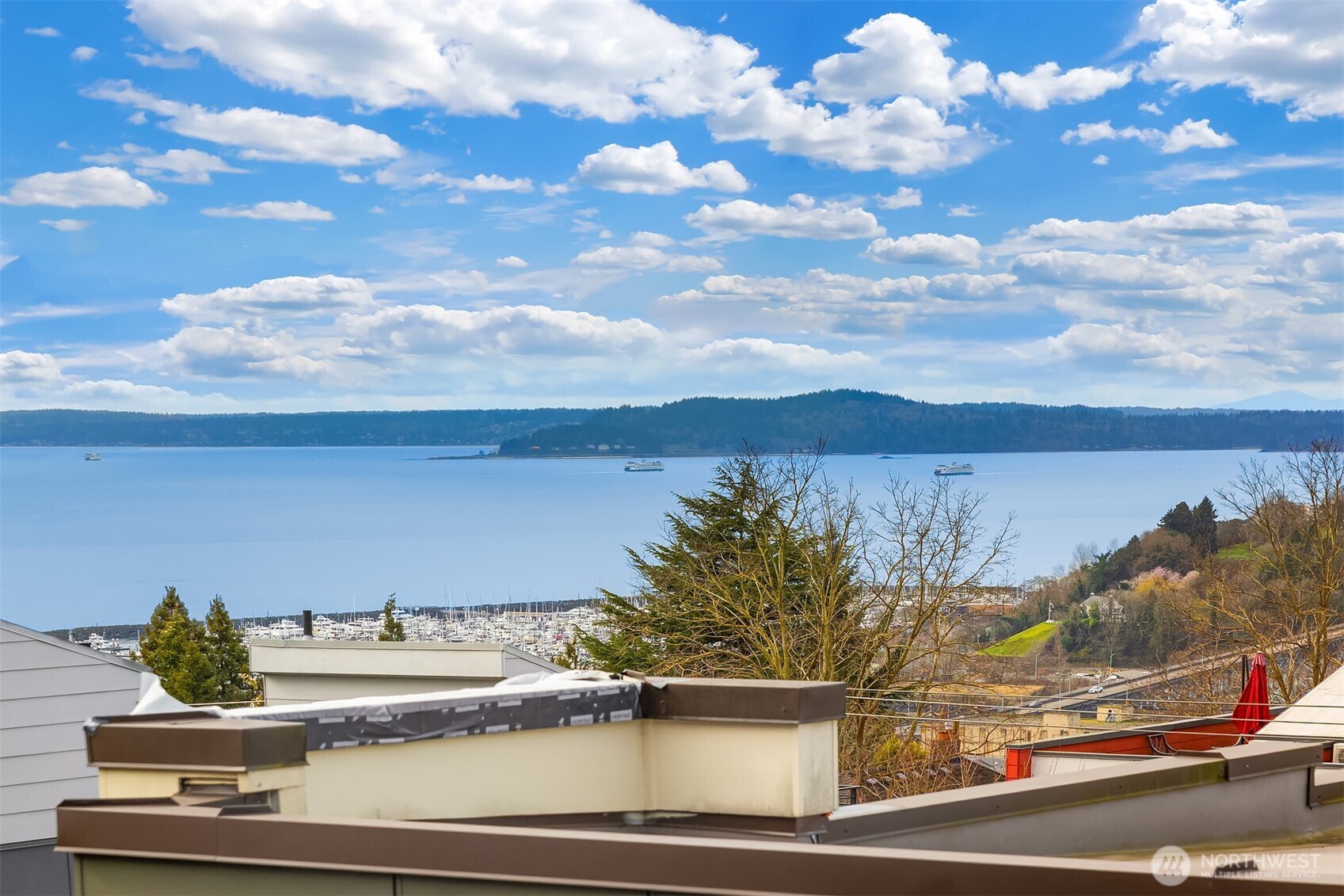 927 W McGraw Street Unit: 37