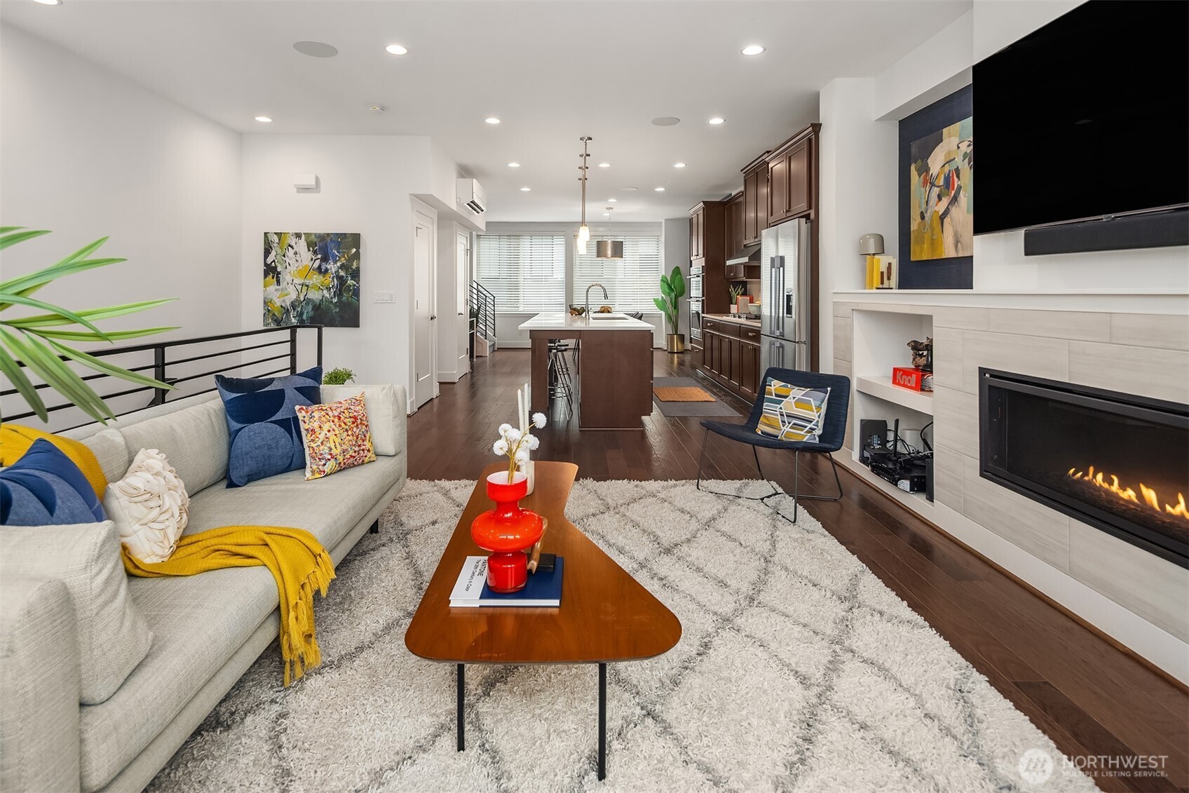 927 W McGraw Street Unit: 37