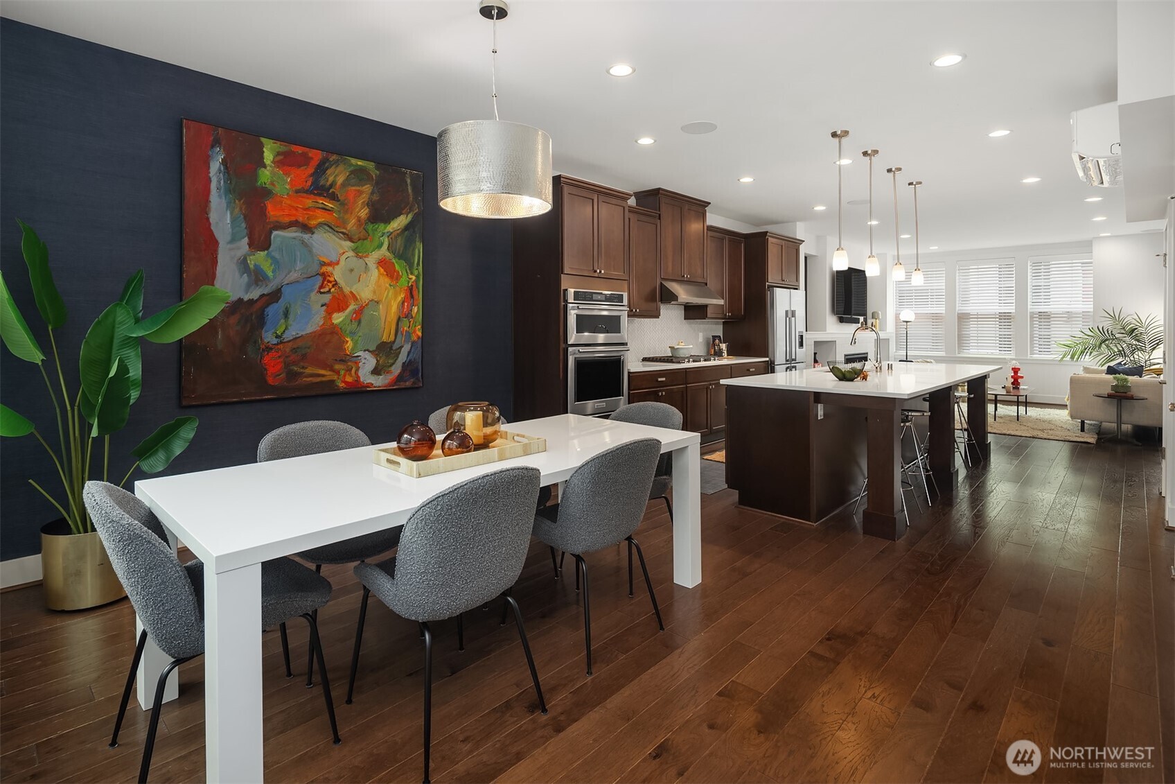 927 W McGraw Street Unit: 37