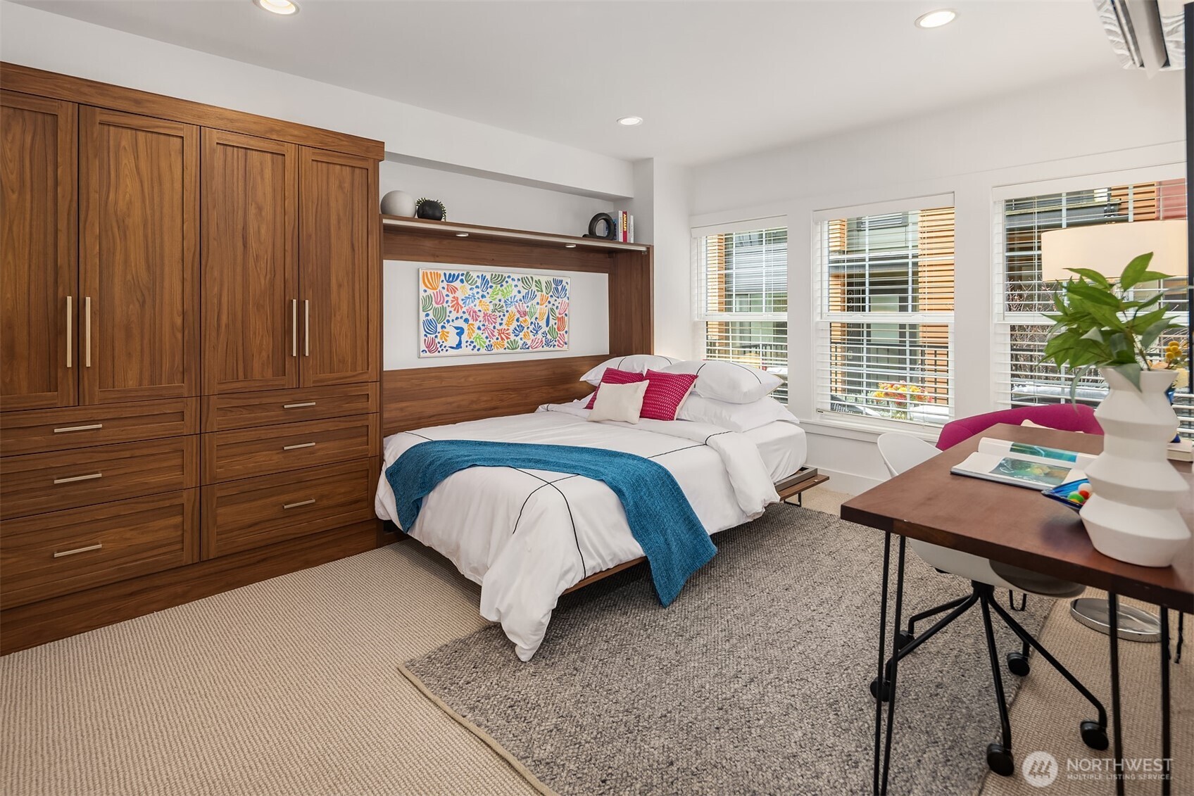 927 W McGraw Street Unit: 37