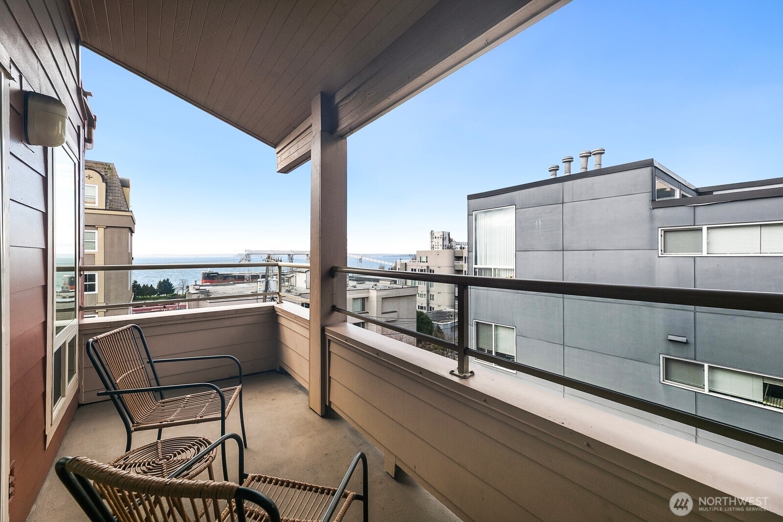 522 W Mercer Place Unit: 401