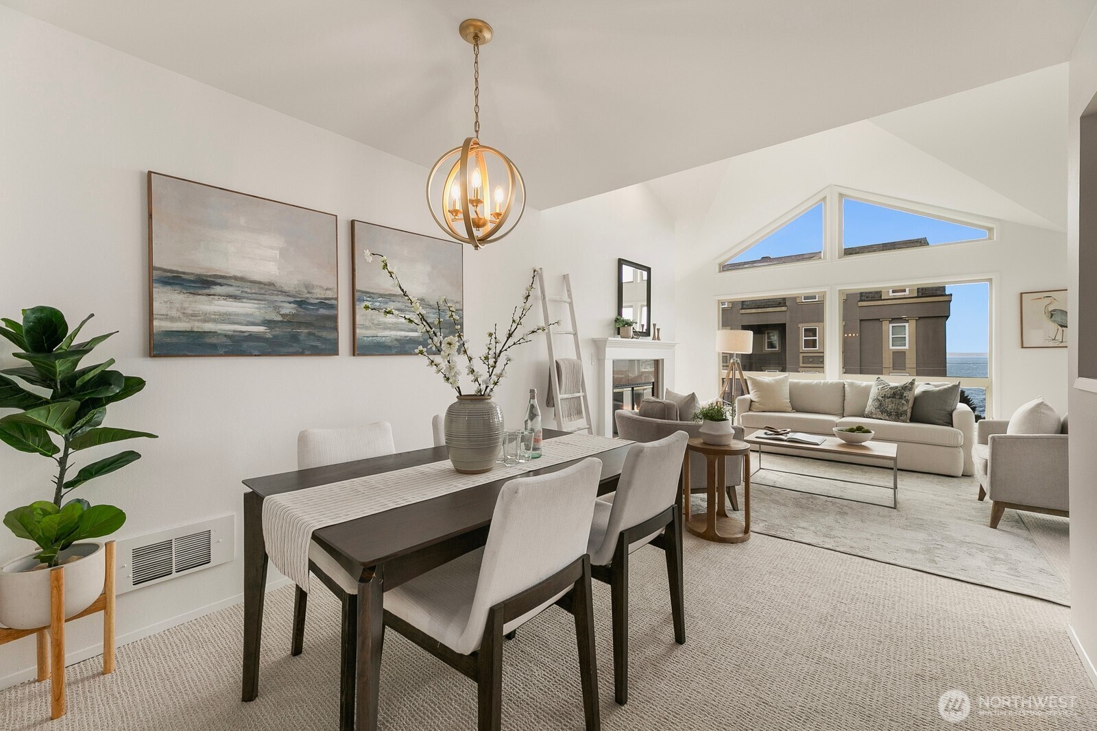 522 W Mercer Place Unit: 401