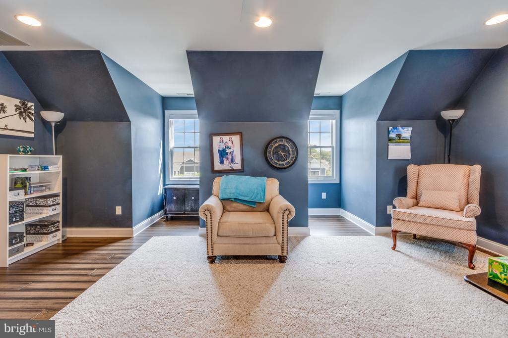 7 TULANE DRIVE